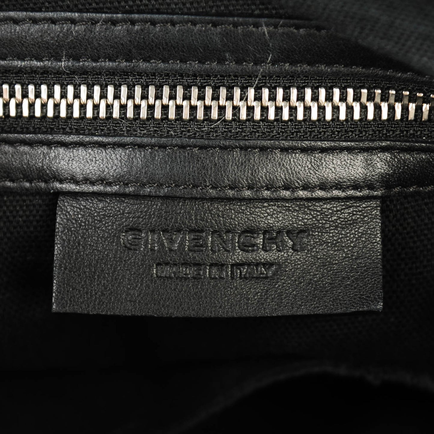 Smooth Calfskin Crocodile Embossed Medium Pandora Black