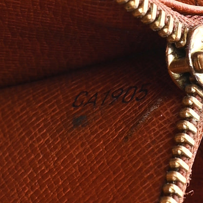 Louis Vuitton Monogram Sarah Wallet 8 of 8