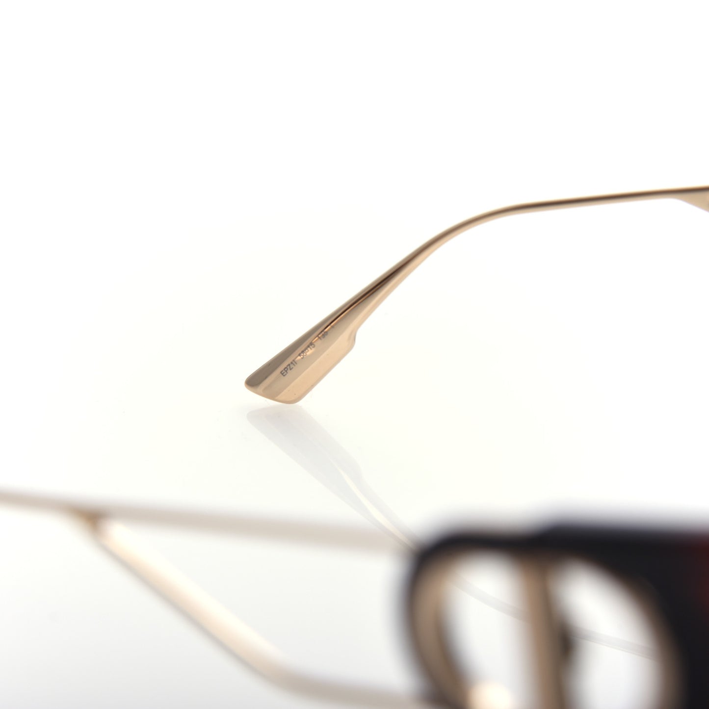 Square 30 Montaigne Sunglasses Tortoise