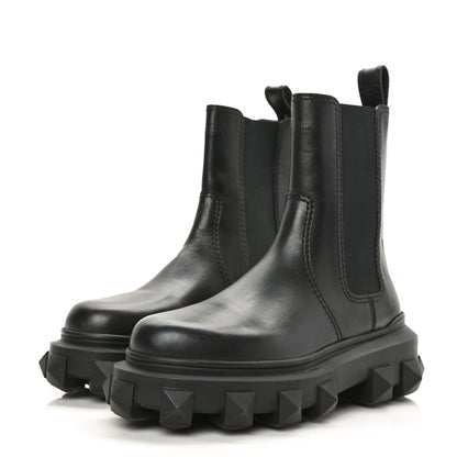 Valentino Garavani Calfskin Womens Trackstud Beatle Chelsea 45/55mm Ankle Boots 38 Black 3 of 7