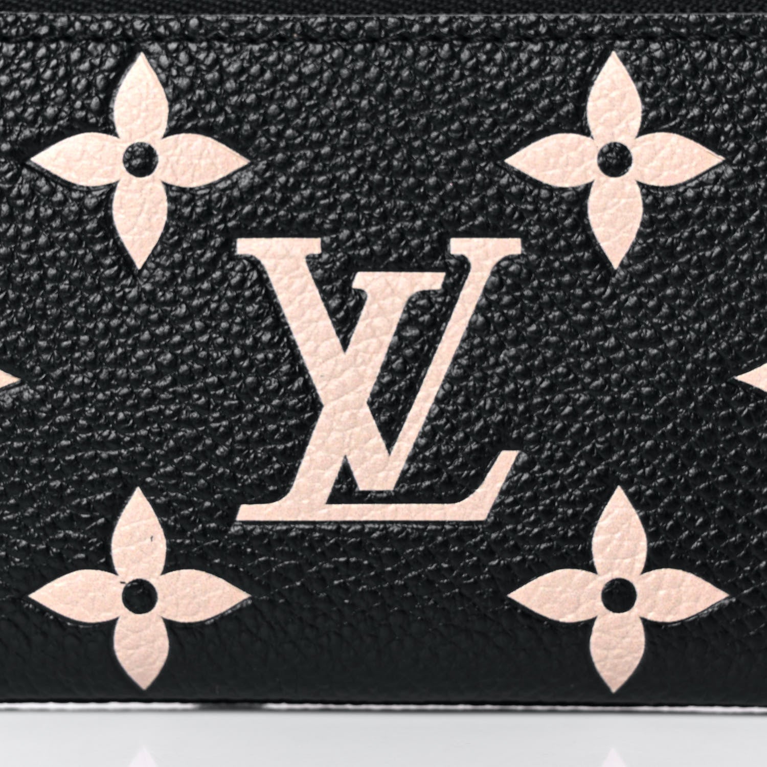 Louis Vuitton Empreinte Monogram Giant Key Pouch Black Beige 7 of 9