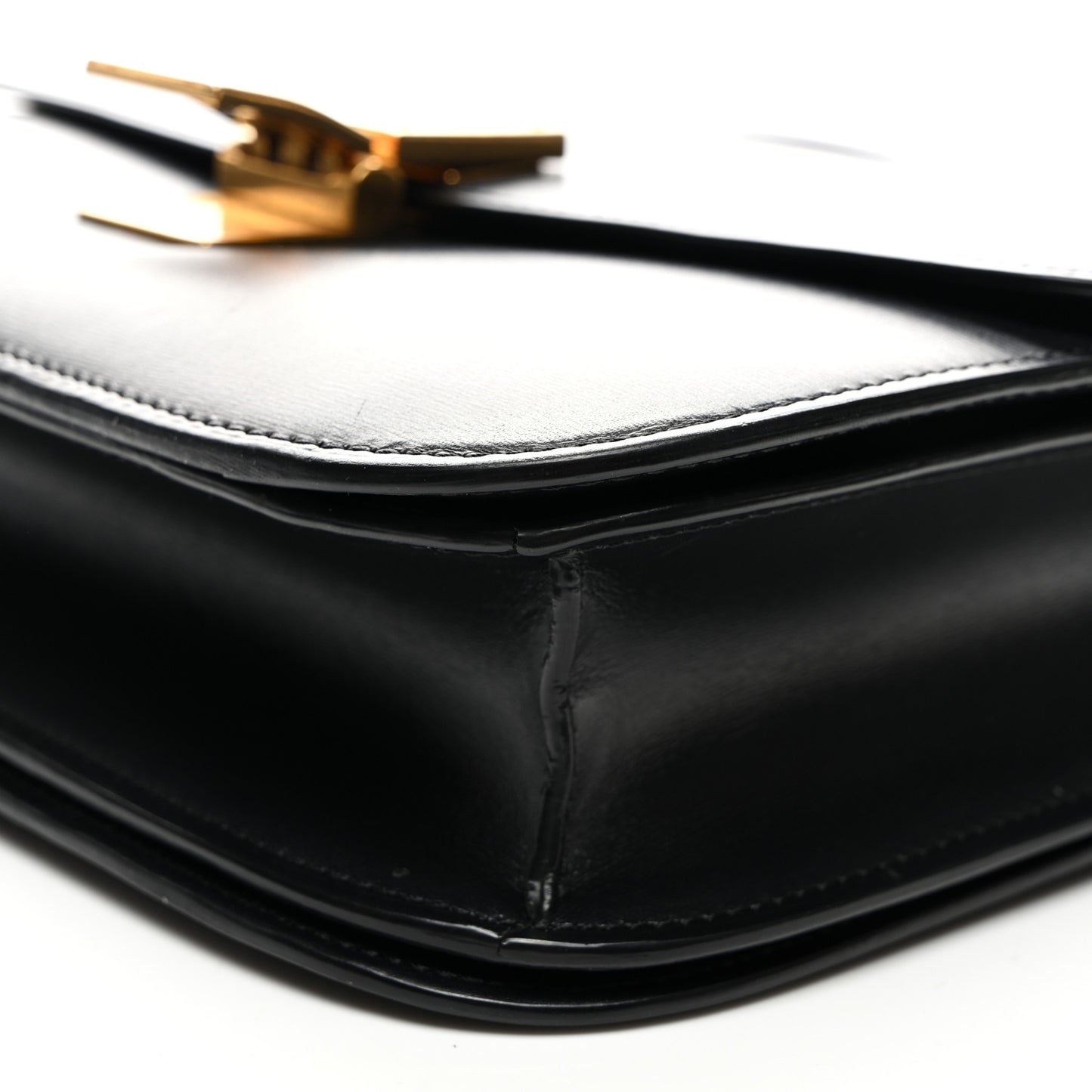 Box Calfskin Medium Classic Box Flap Bag Black