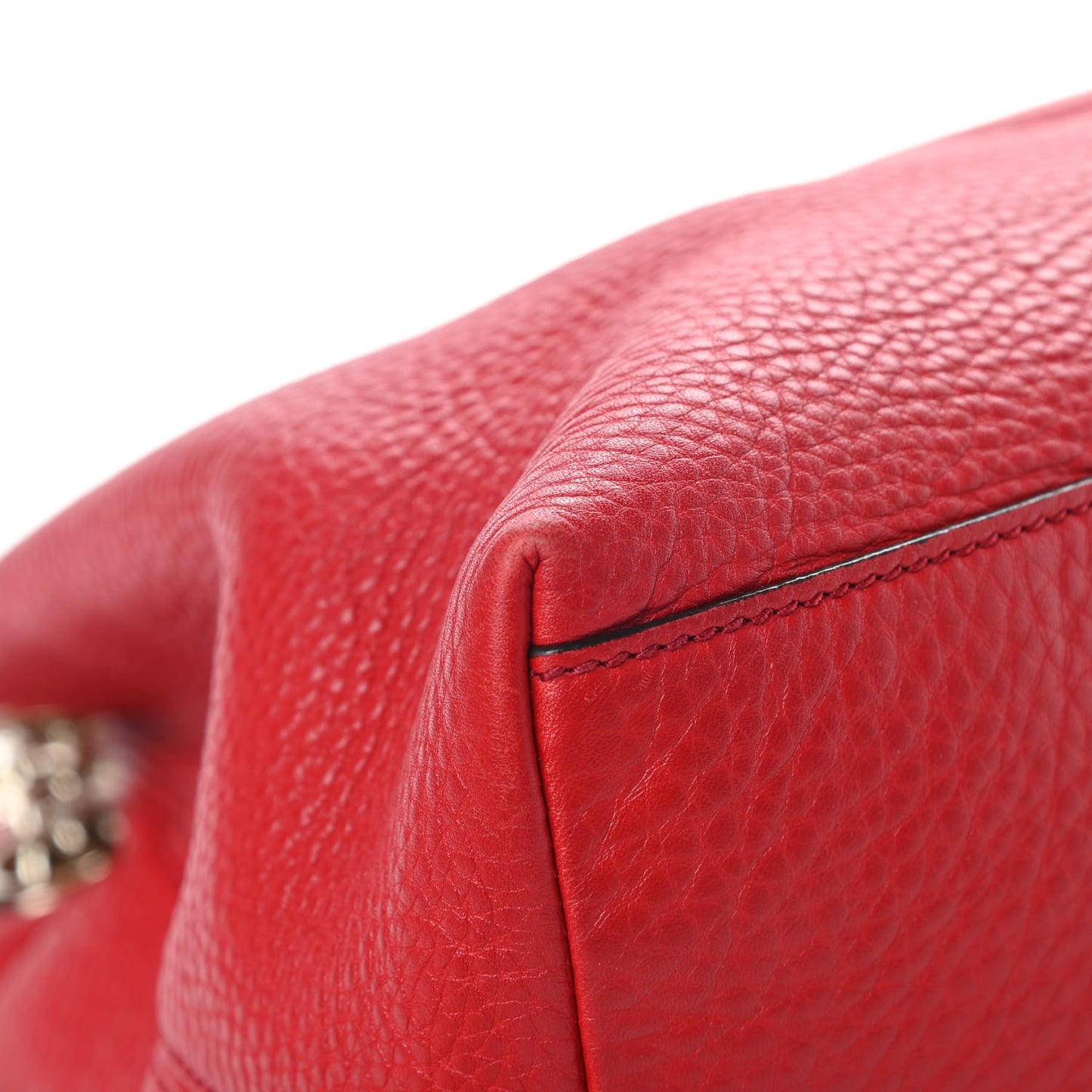 Pebbled Calfskin Medium Soho Chain Shoulder Bag Tabasco Red