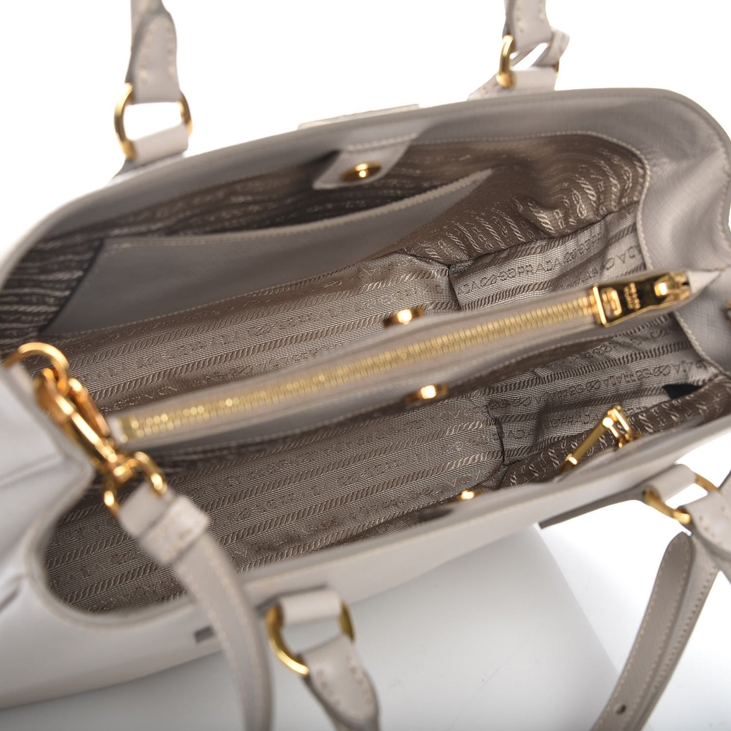 Saffiano Lux Medium Tote Pomice