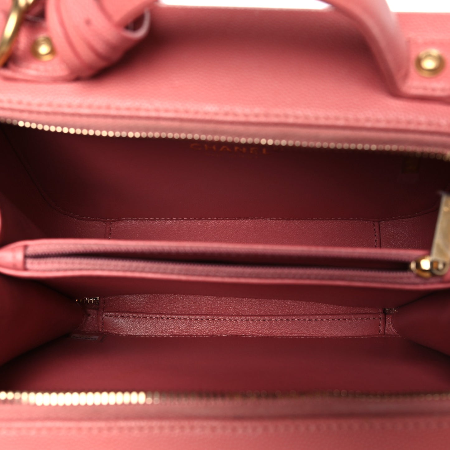 Caviar Quilted Medium CC Filigree Vanity Case Pink