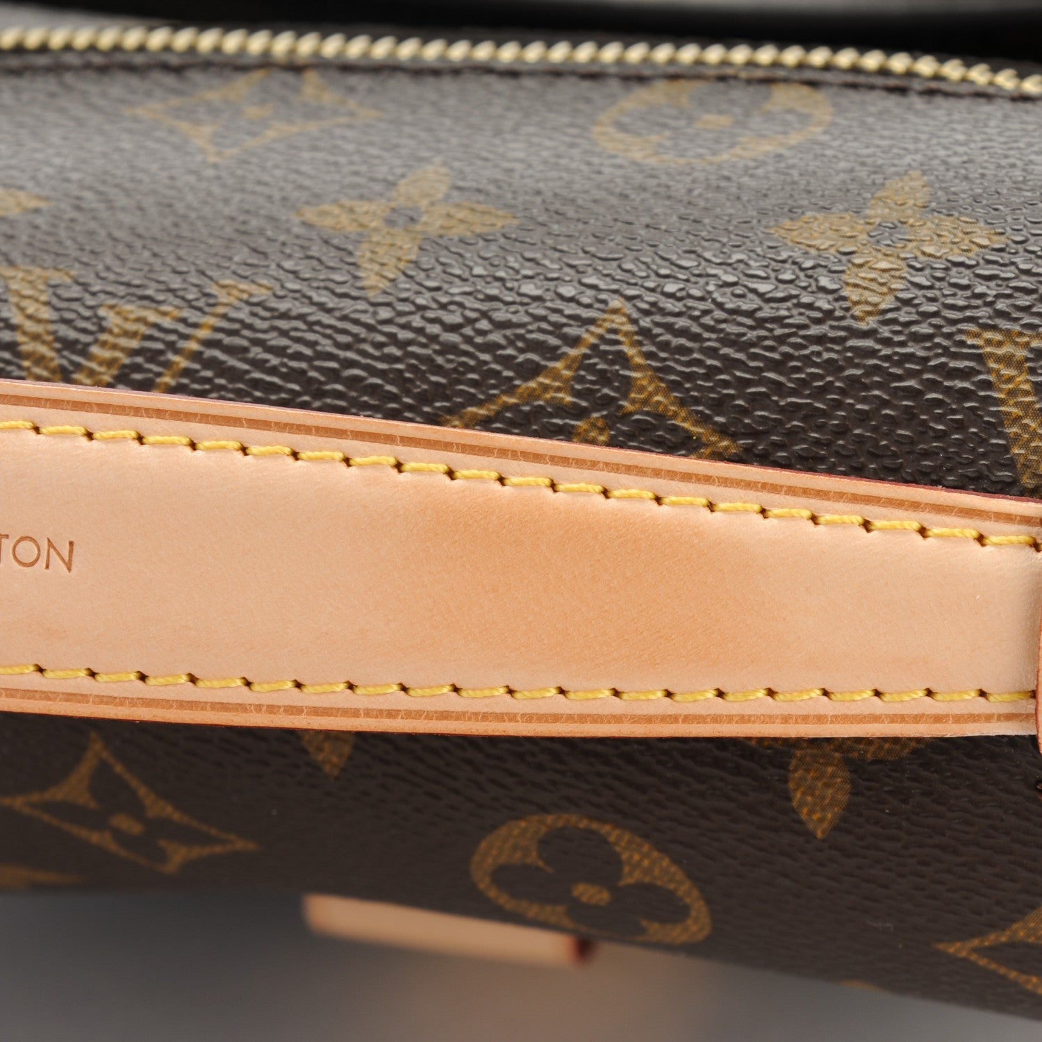 Louis Vuitton Monogram Pochette Metis 8 of 8