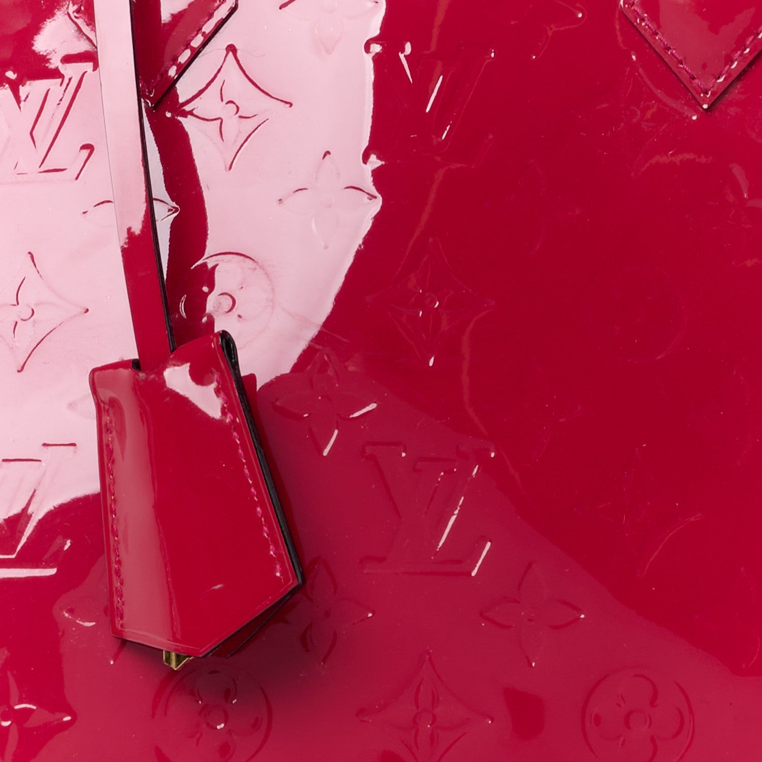 Louis Vuitton Vernis Alma PM Pomme D'Amour 10 of 16