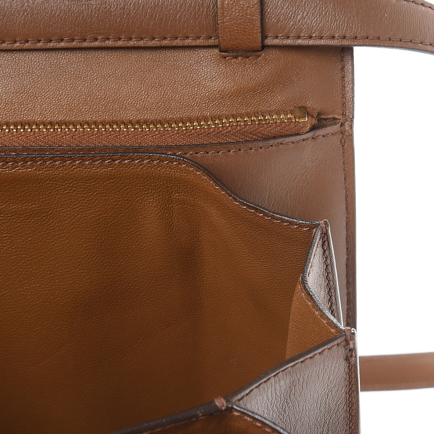 Box Calfskin Medium Classic Box Flap Bag Camel