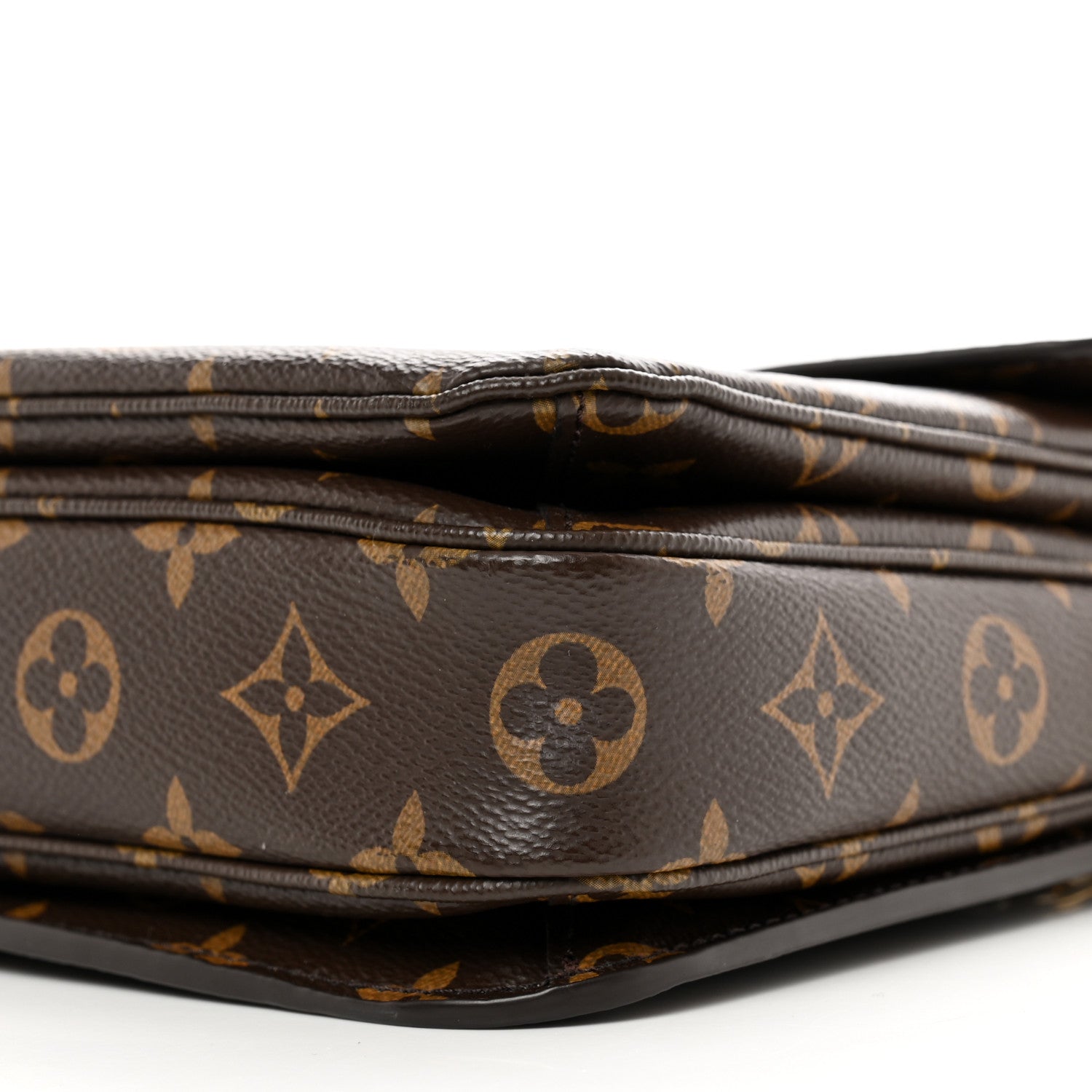 Louis Vuitton Monogram Pochette Metis 8 of 8