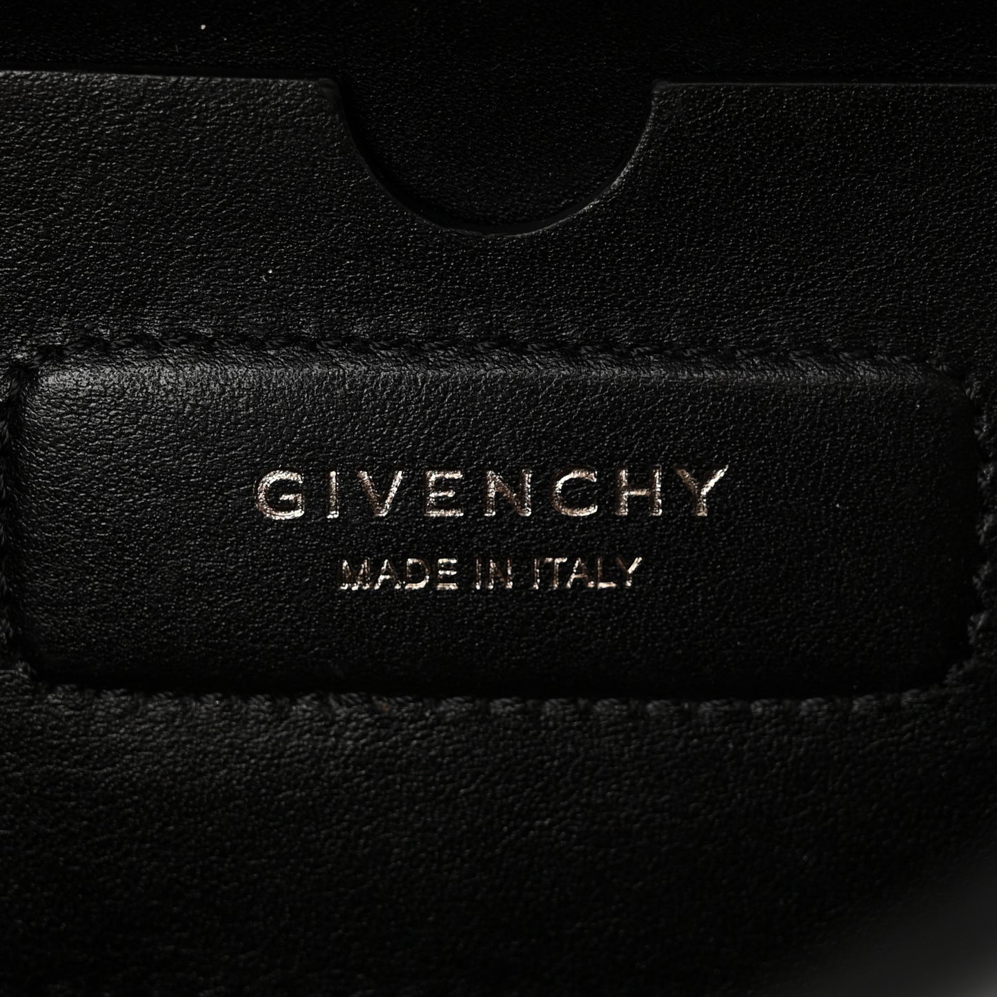Smooth Calfskin Small Soft Antigona Black