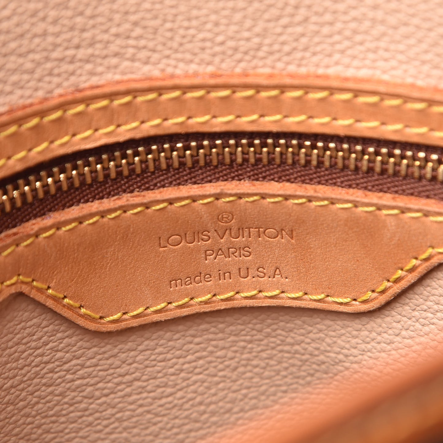 Monogram Petit Bucket 23