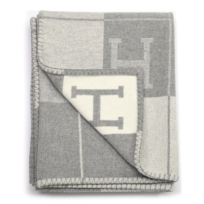Hermes Wool Cashmere Avalon III Blanket Ecru Gris Clair 2 of 3