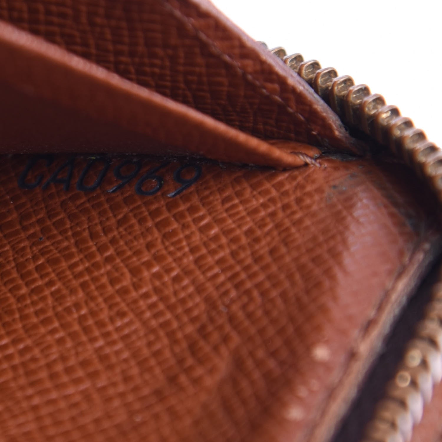Louis Vuitton Monogram Porte-Monnaie Zippy Wallet 7 of 8