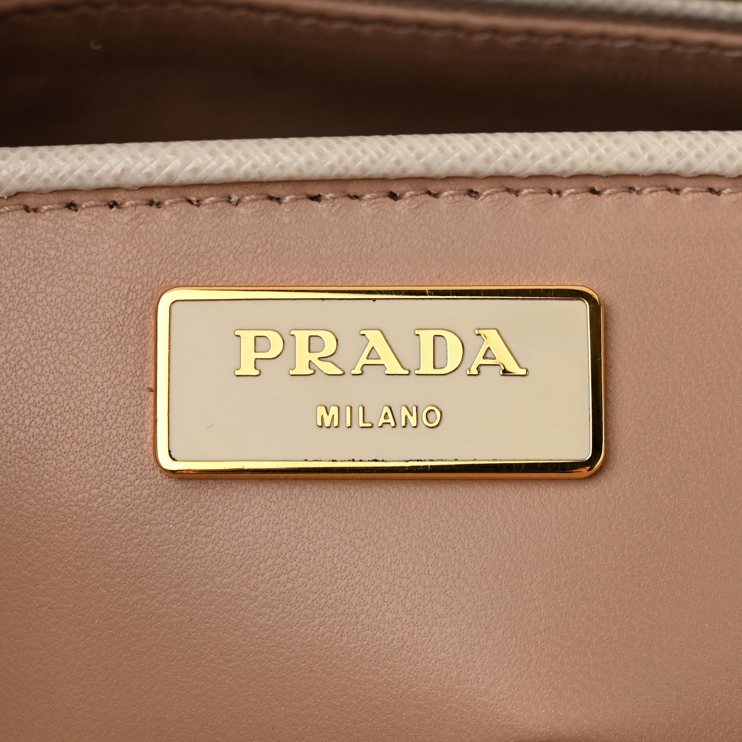 Saffiano Lux Pattina Tote Talco