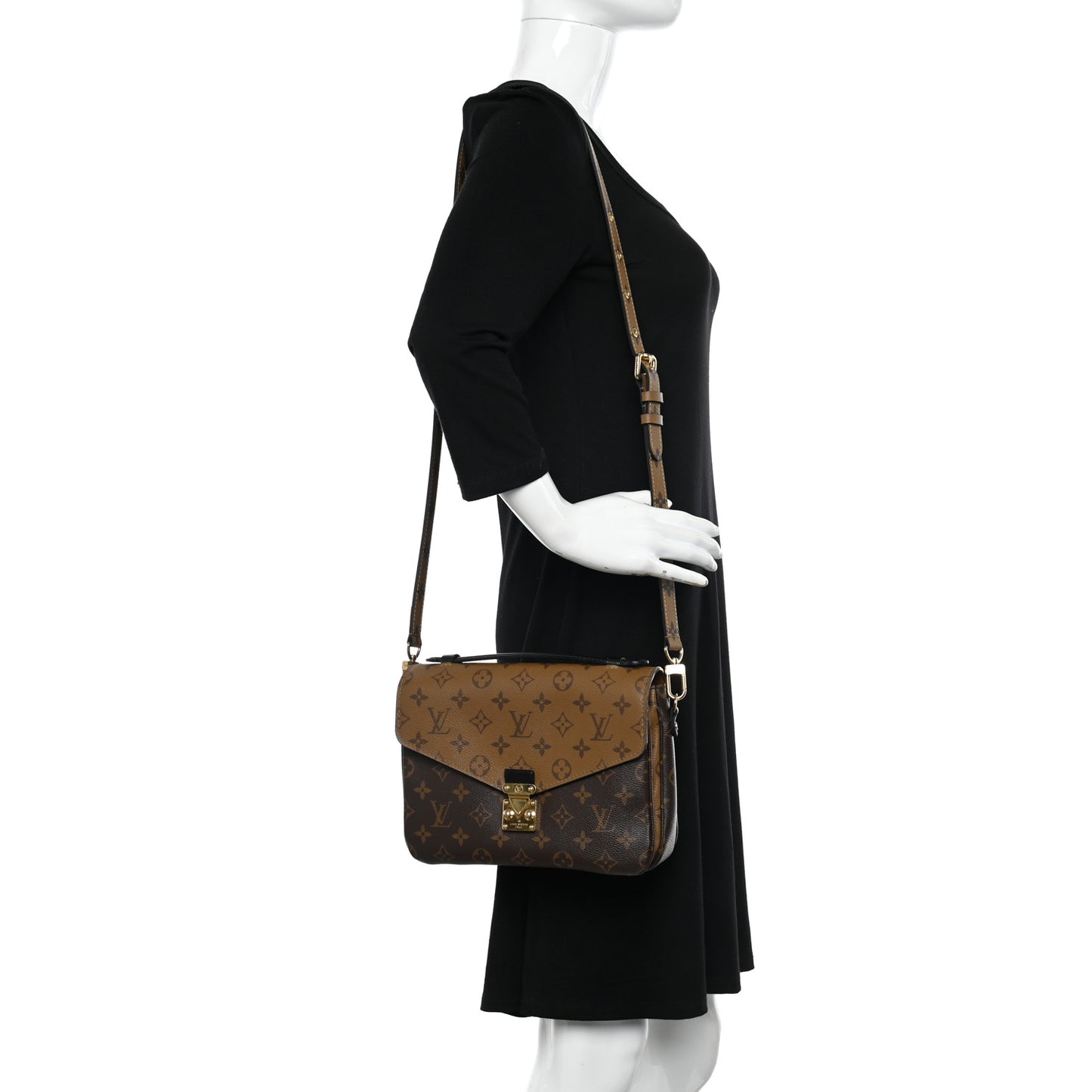 Reverse Monogram Pochette Metis