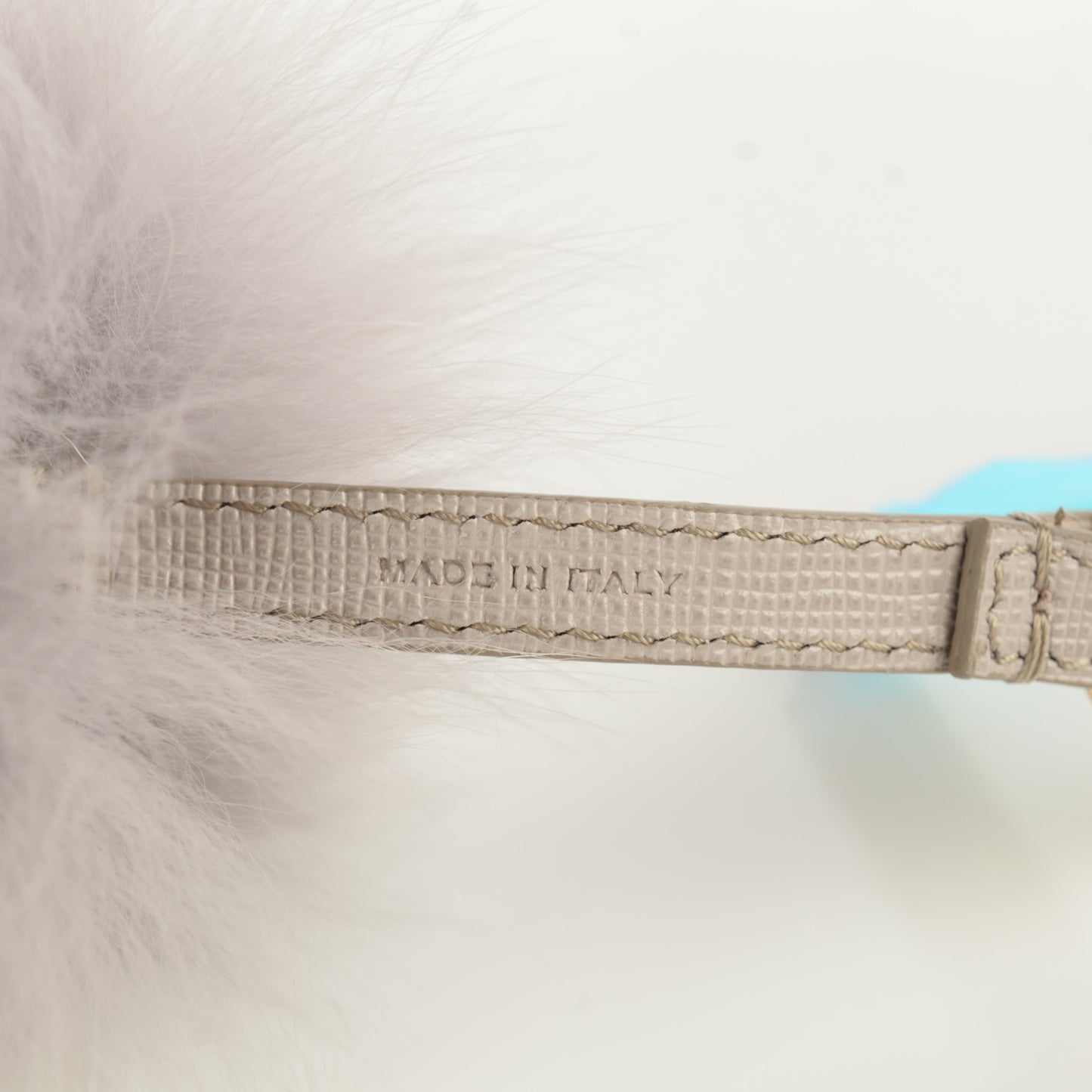 Fox Fur Vitello Elite Pom Pom Bag Charm Grigio Perla