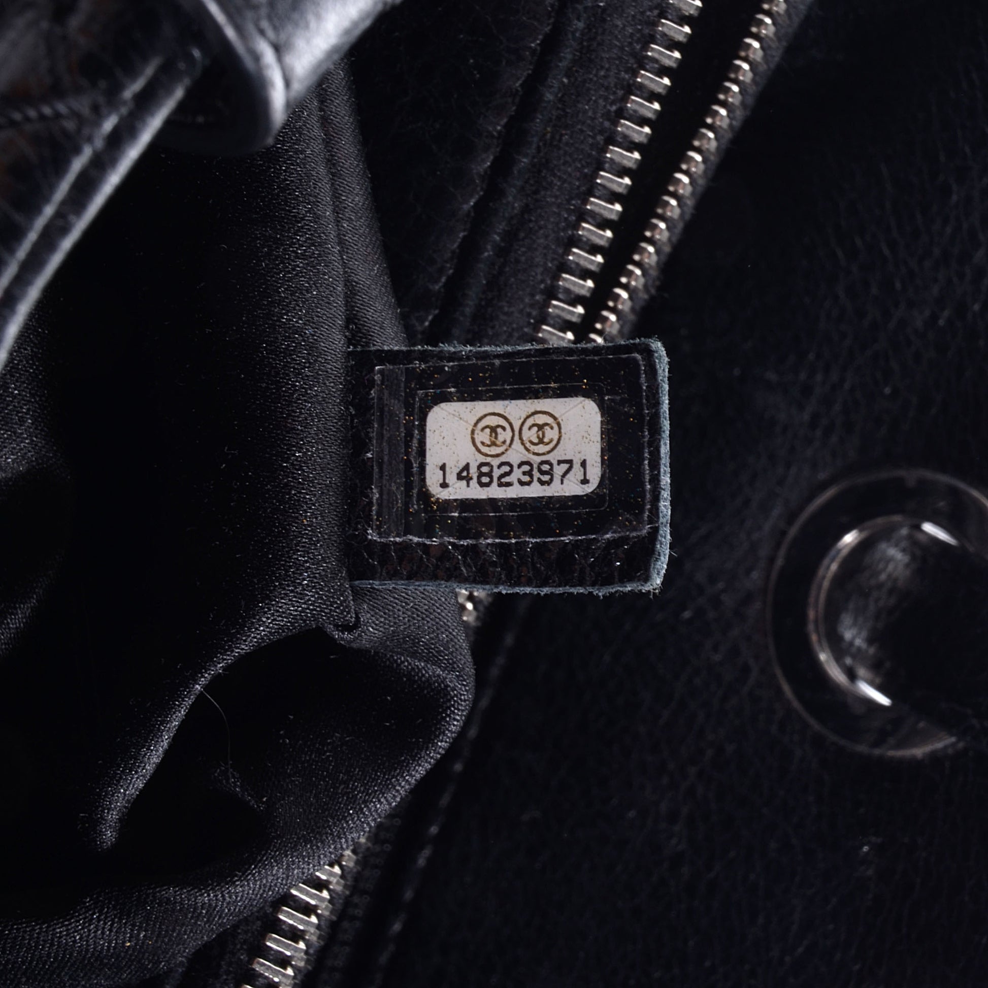 Chanel Glazed Calfskin Small On The Road Zip Tote Black 7 of 7