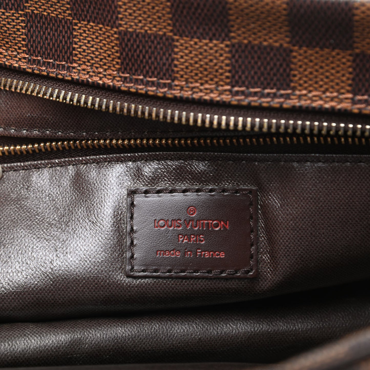 Damier Ebene Toiletry Bag 25