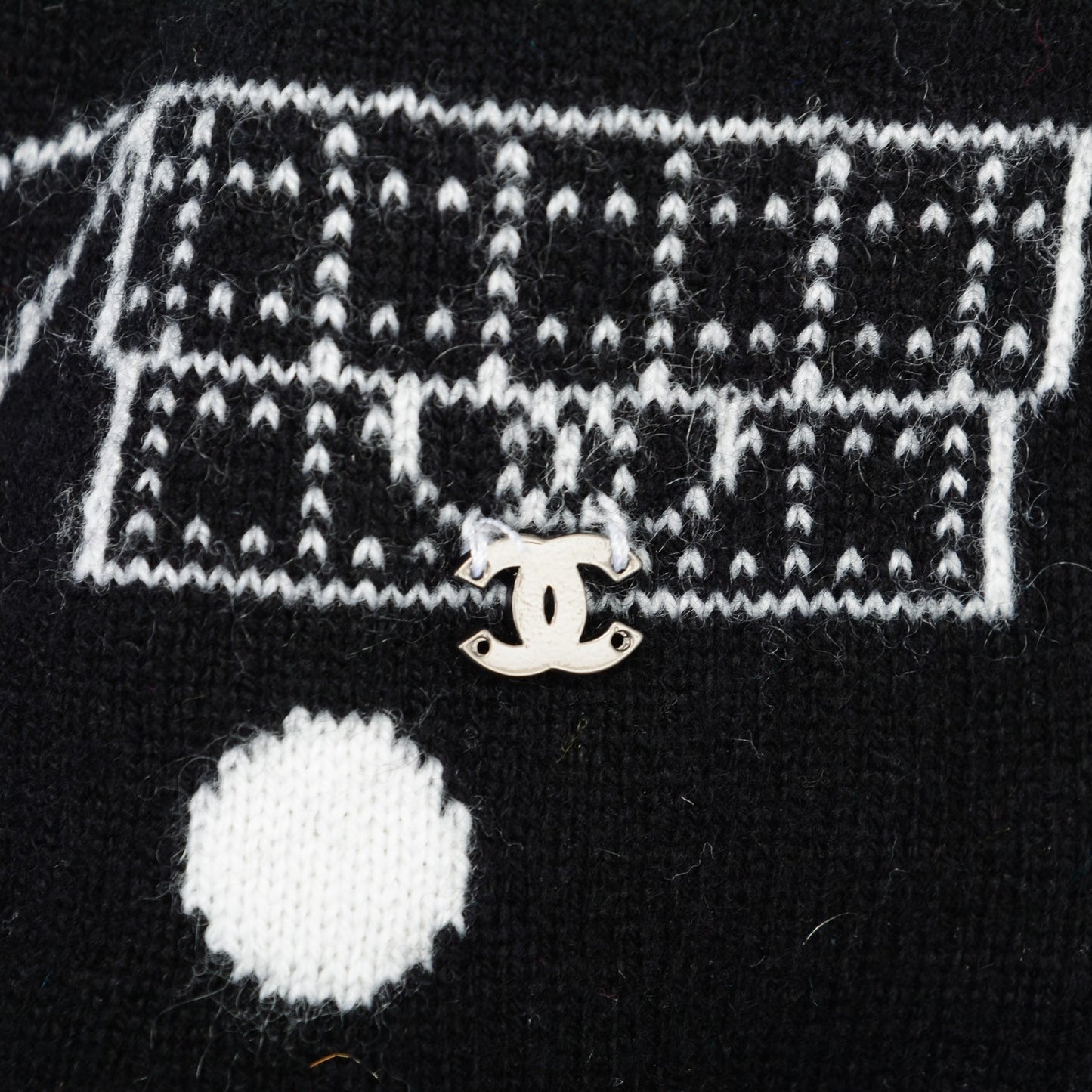 Cashmere Crystal CC Fringe Scarf Black White