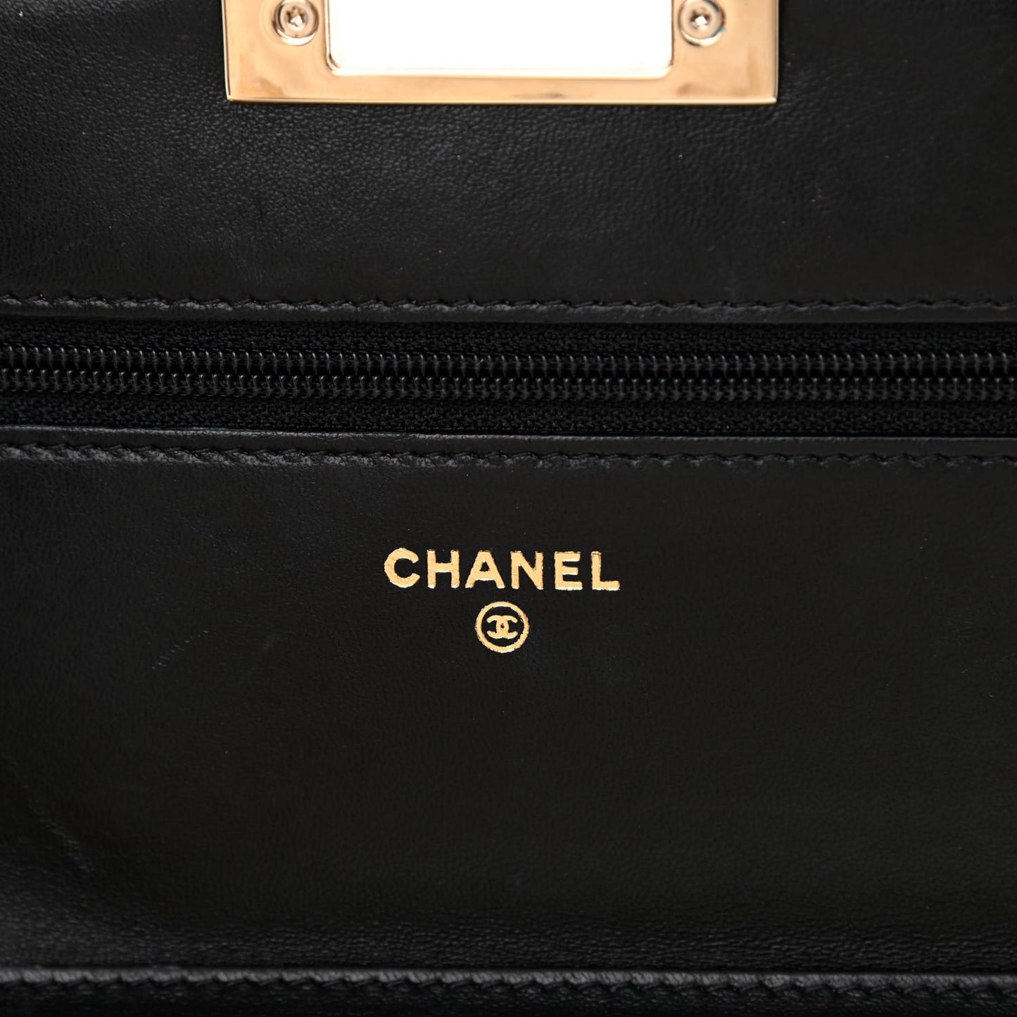 Lambskin Quilted Golden Class Wallet On Chain WOC Black