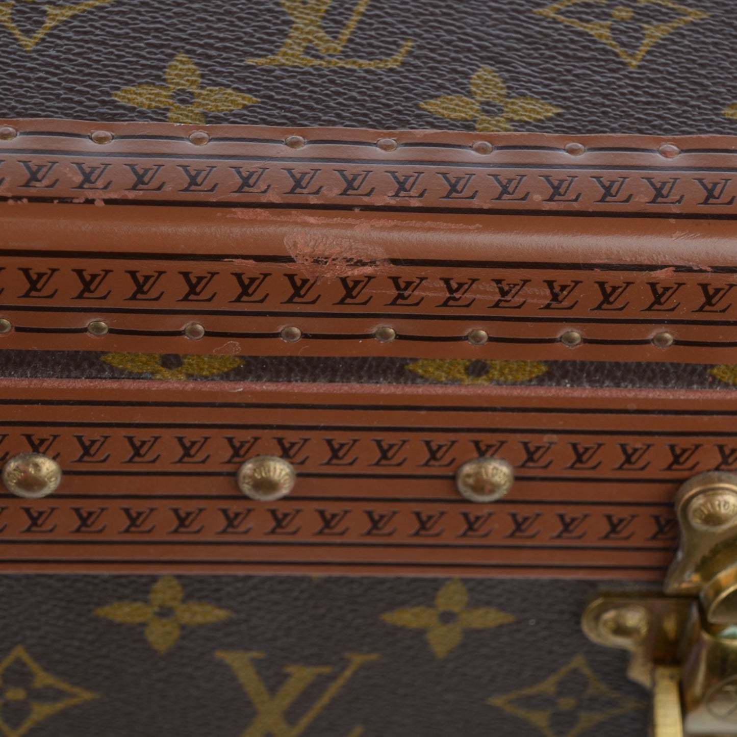 Monogram Alzer 60