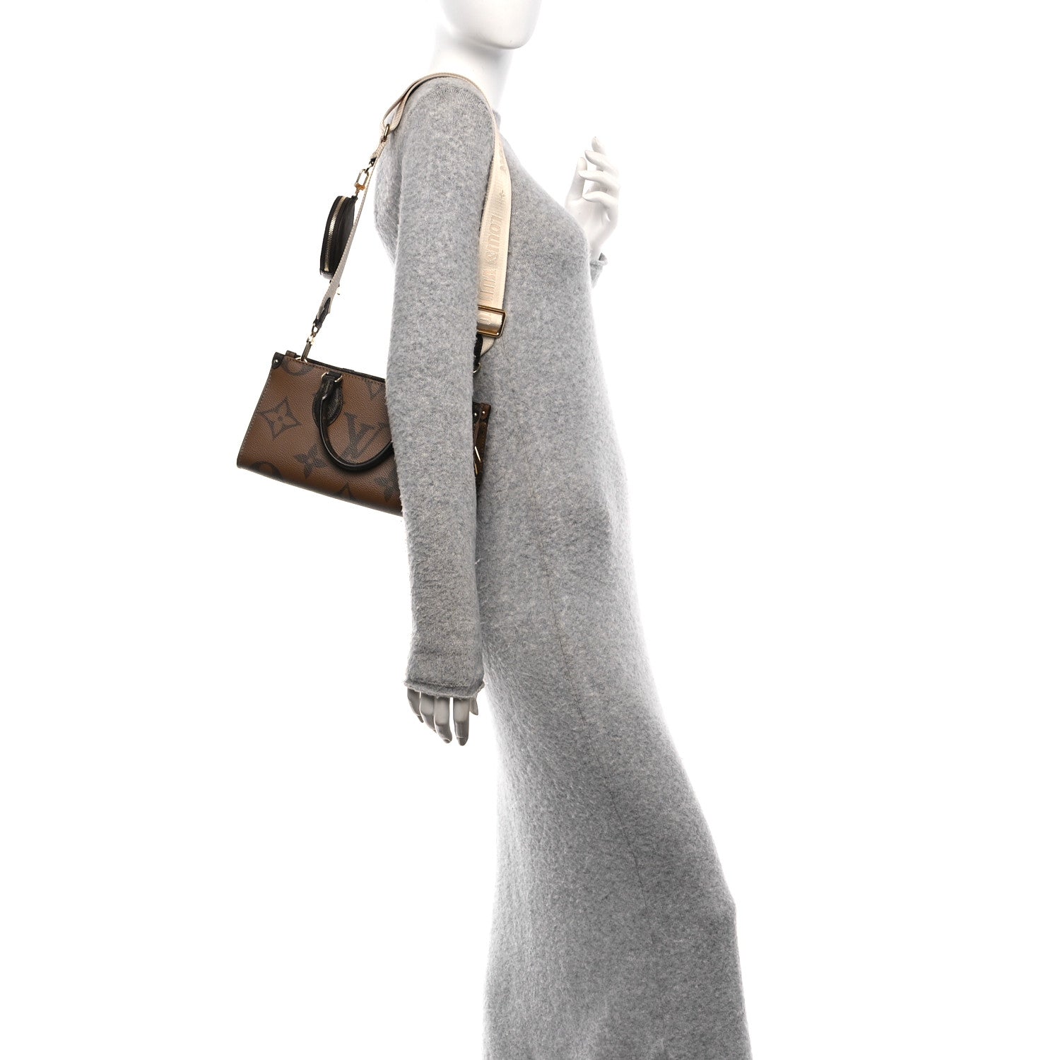 Louis Vuitton Reverse Monogram Giant OnTheGo East West 2 of 9