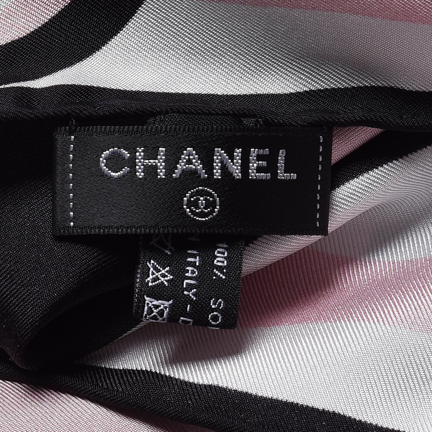 Silk CC La Pausa Square Scarf Black Pink