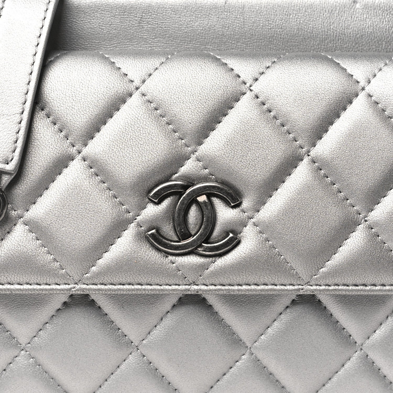 Chanel Metallic Lambskin Quilted Clutch With Chain Silver 10 of 13