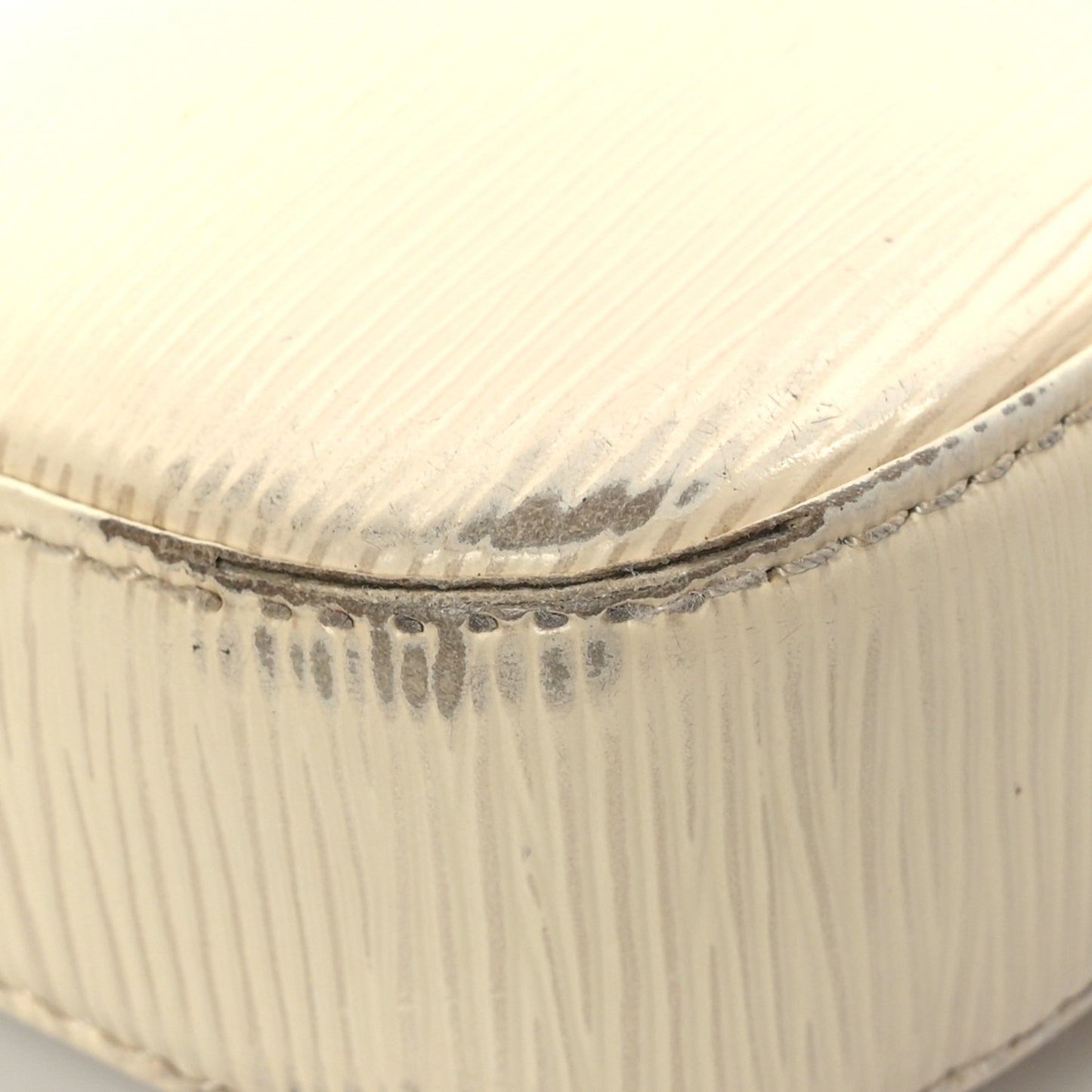 Epi Pochette Accessories NM Ivory