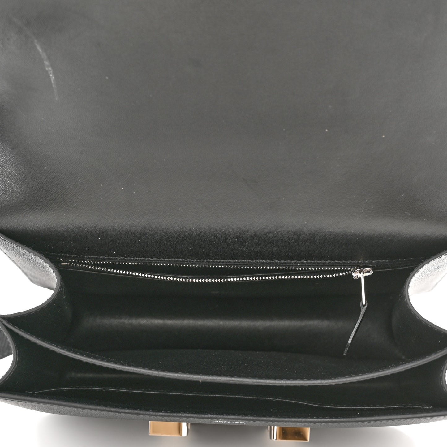 Epsom Constance 24 Black
