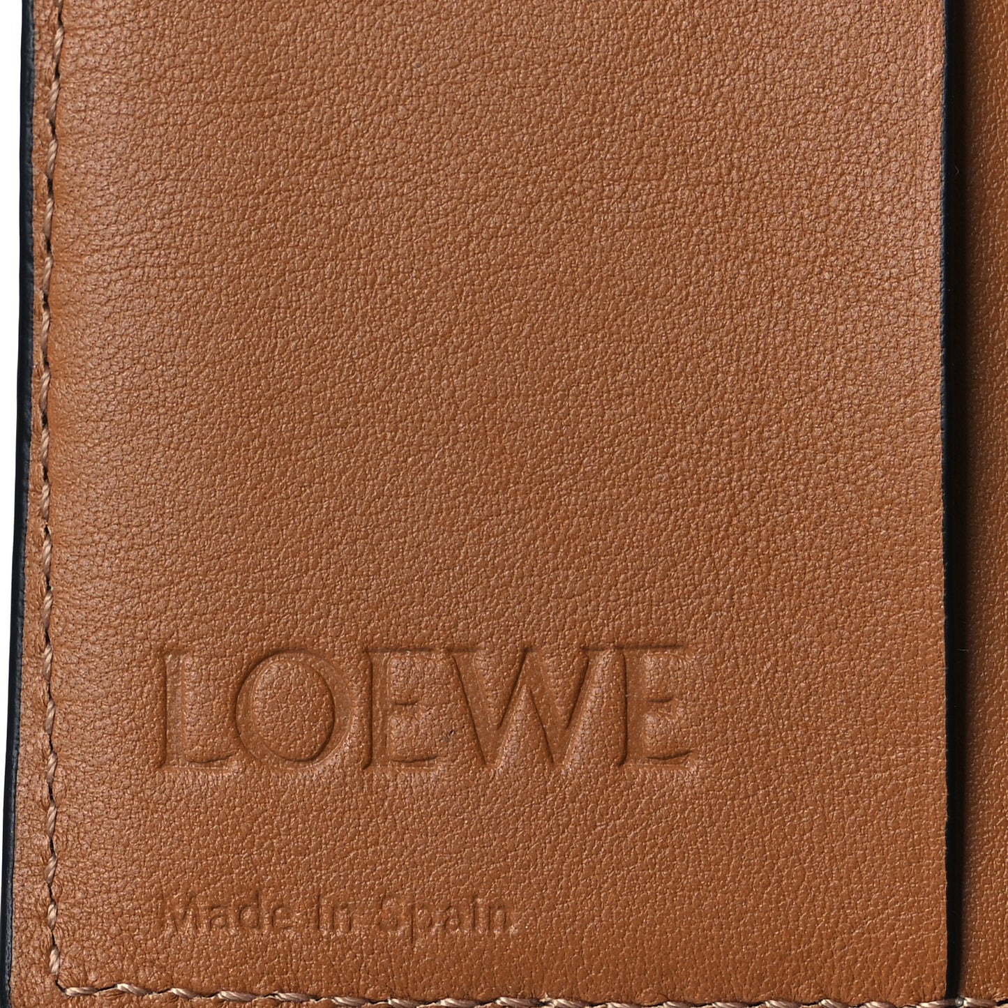 Grained Calfskin Compact Zip Wallet Marble Green Ash