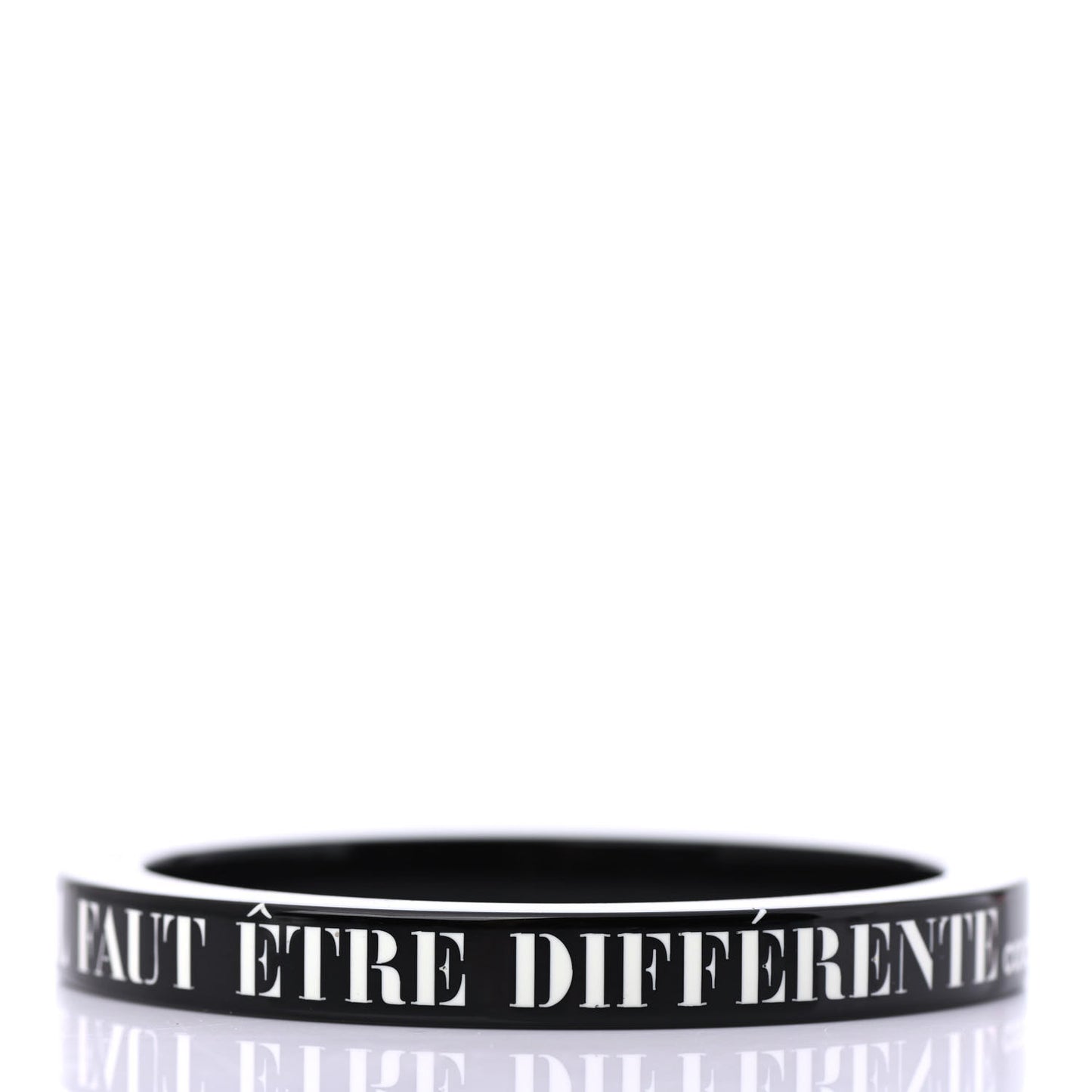 Resin Pour Etre Irremplaçable Bangle Bracelet Black