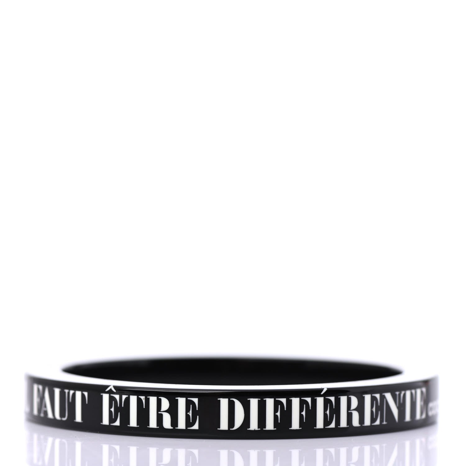 Chanel Resin Pour Etre Irremplaçable Bangle Bracelet Black 2 of 4