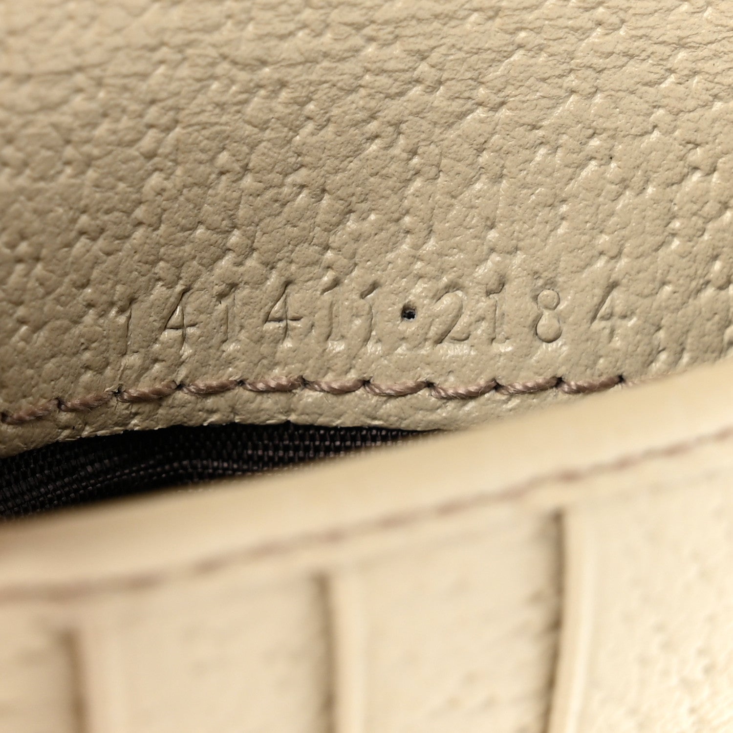 Gucci Calfskin Abbey Compact Wallet Off White 7 of 8