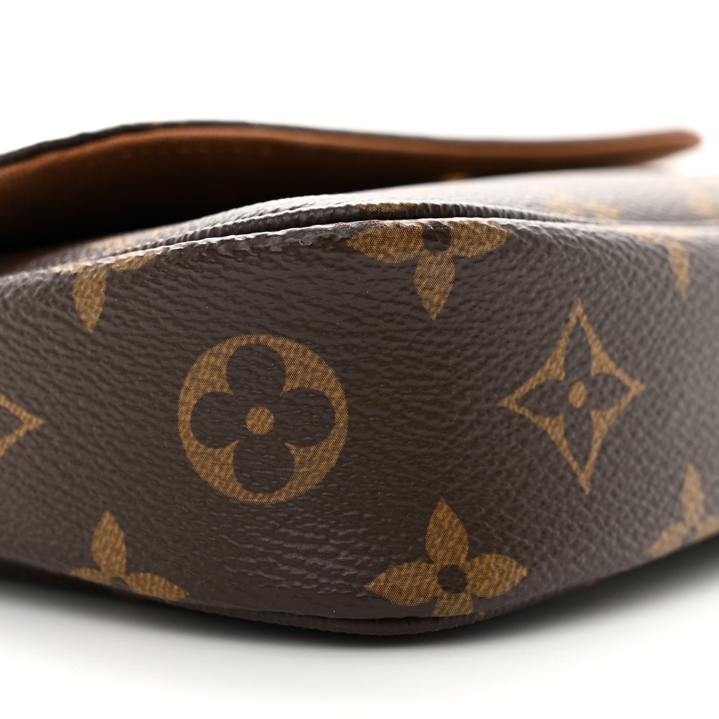 Monogram Ivy Wallet On Chain