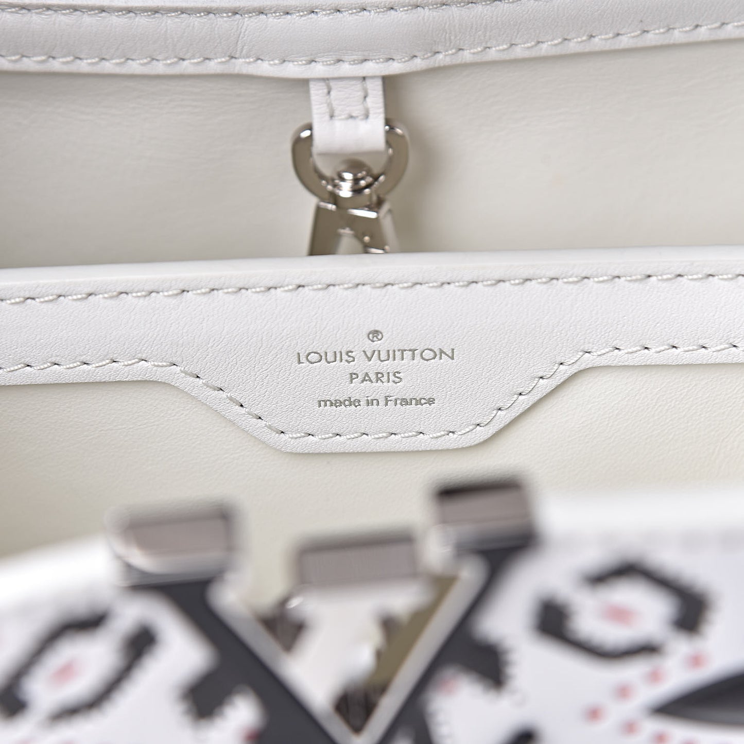 Taurillon Fleur Motif Capucines BB Black White