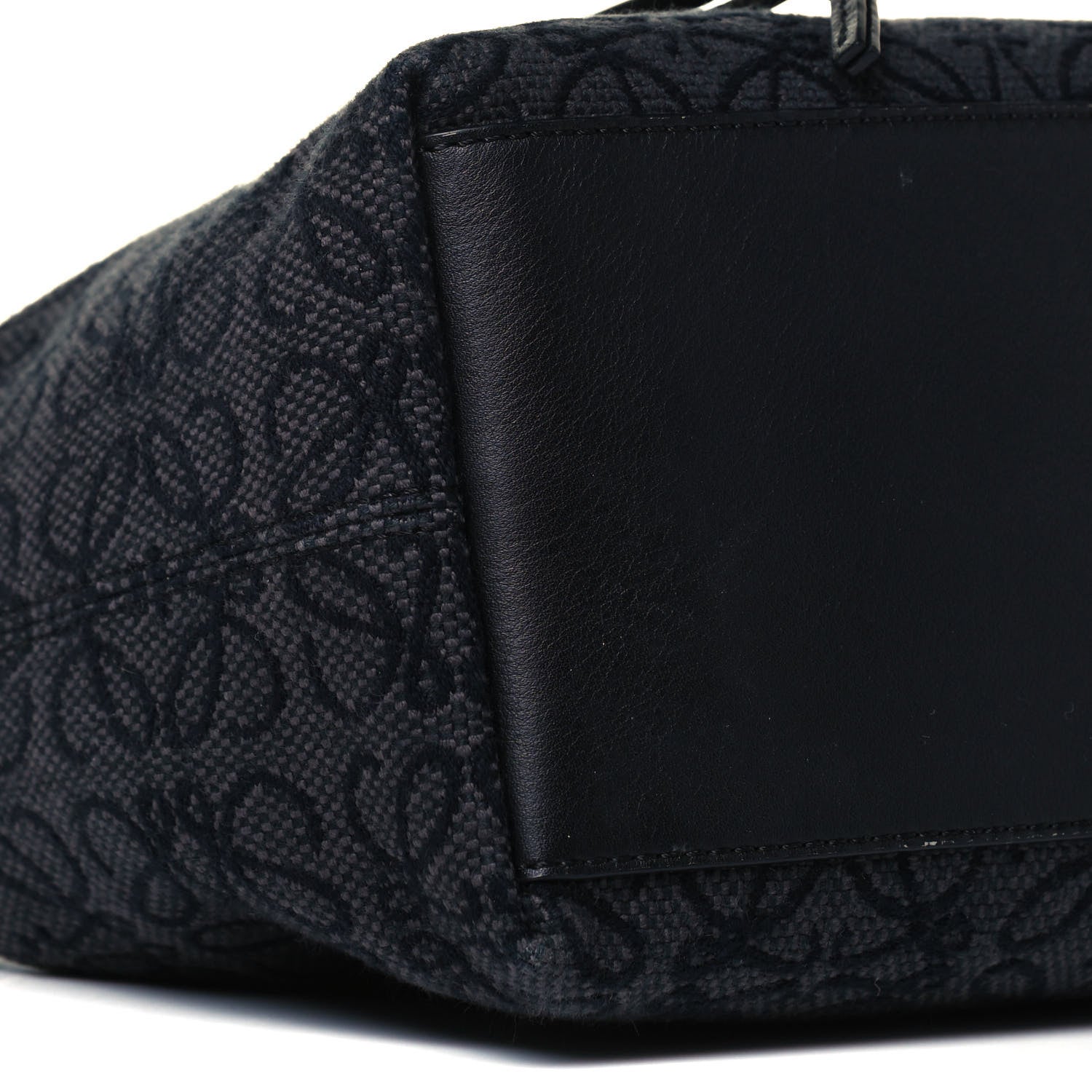 Loewe Jacquard Anagram Calfskin Small Cubi Bag Anthracite Black 8 of 9