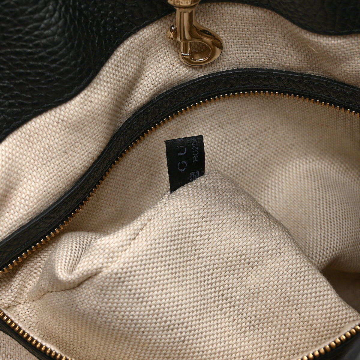 Gucci Pebbled Calfskin Medium Soho Chain Shoulder Bag Black 8 of 11