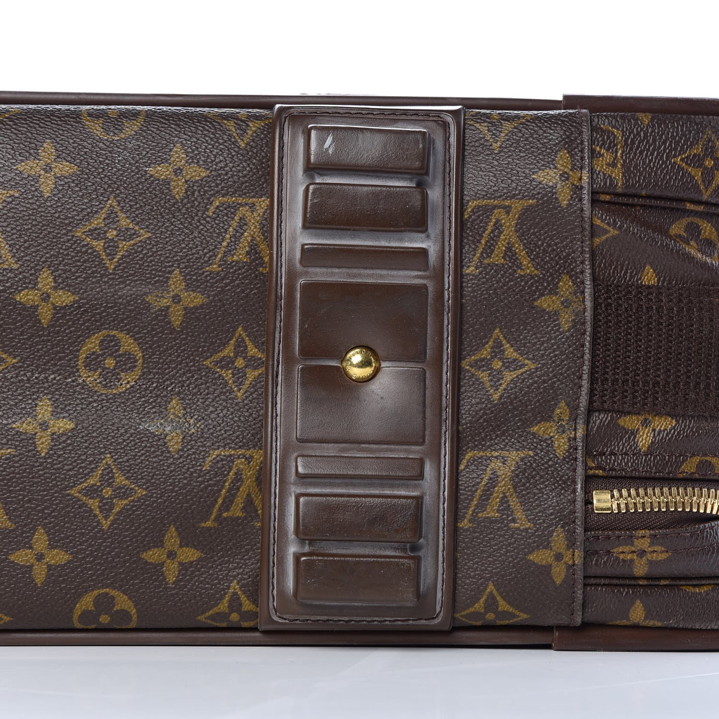 Monogram Satellite 70