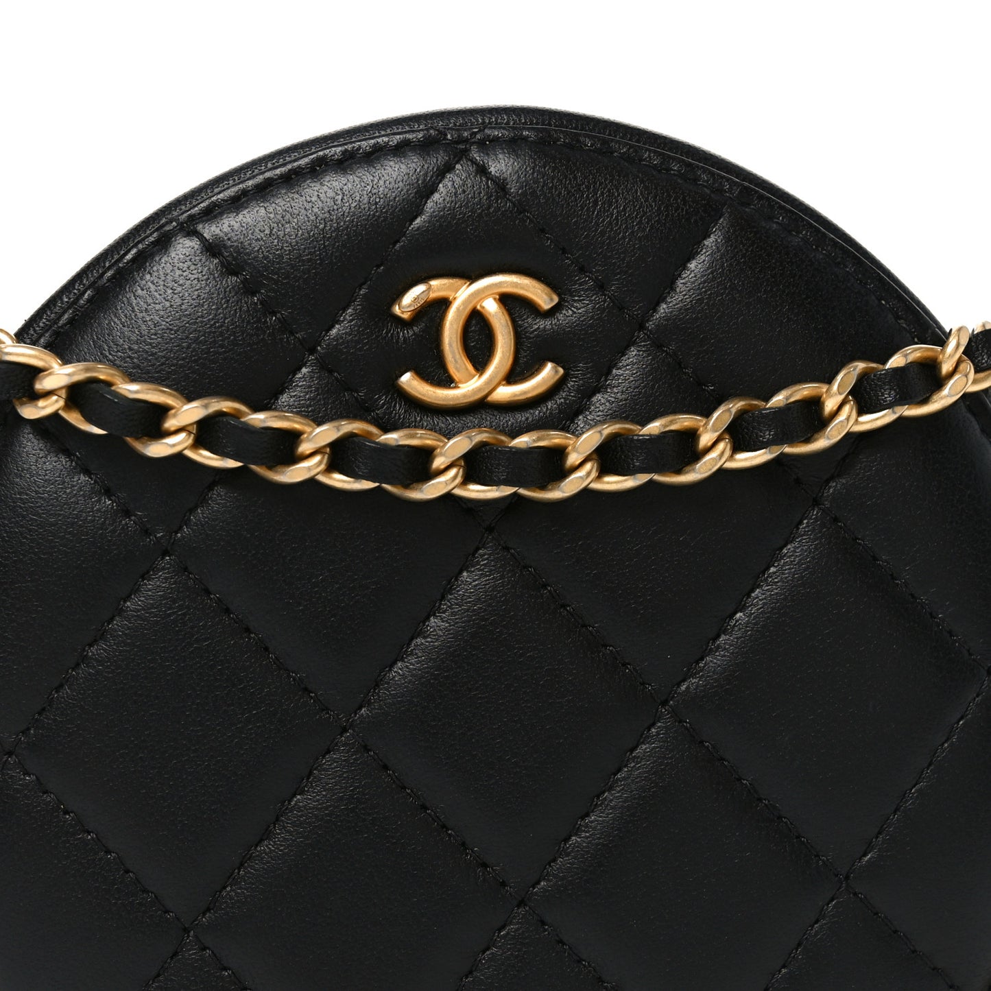 Lambskin Quilted Round Pearl Crush Clutch With Chain Black