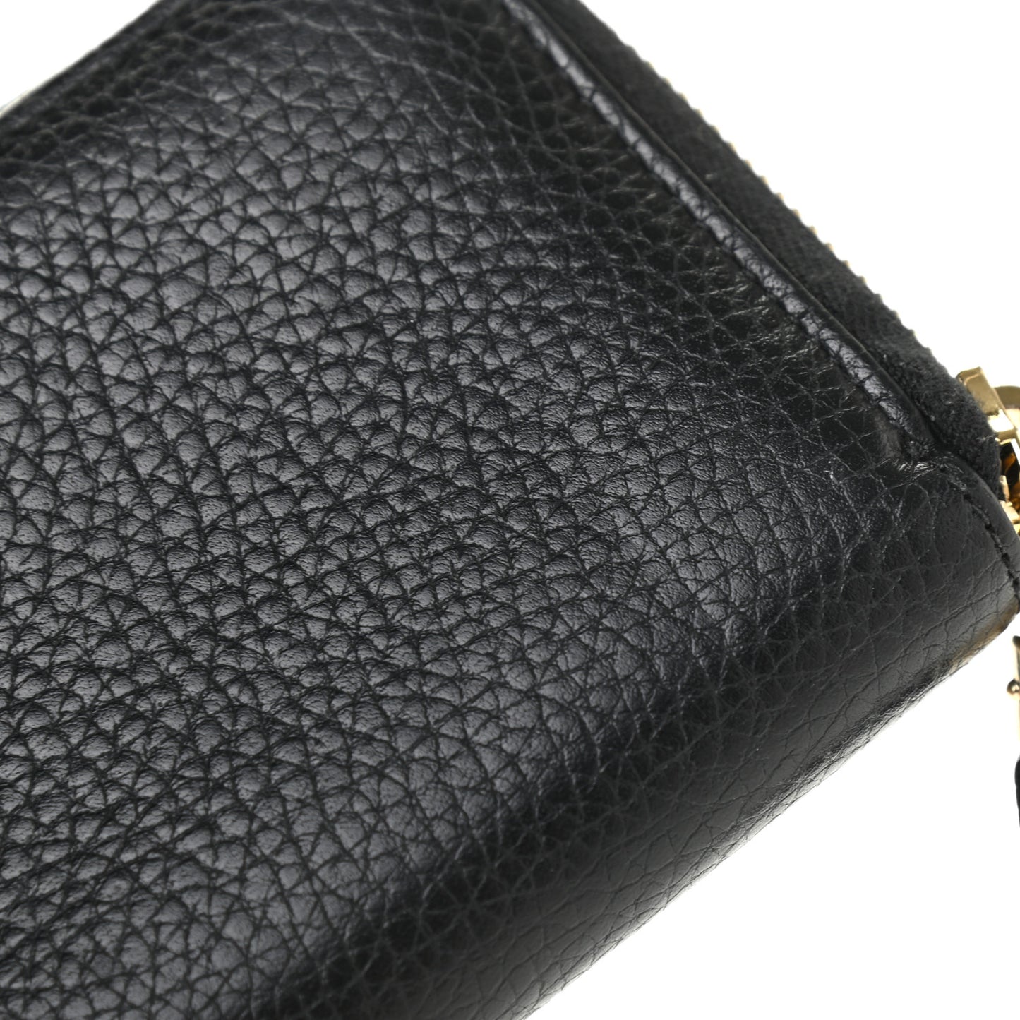 Pebbled Calfskin Small Soho Zip Around Wallet Black