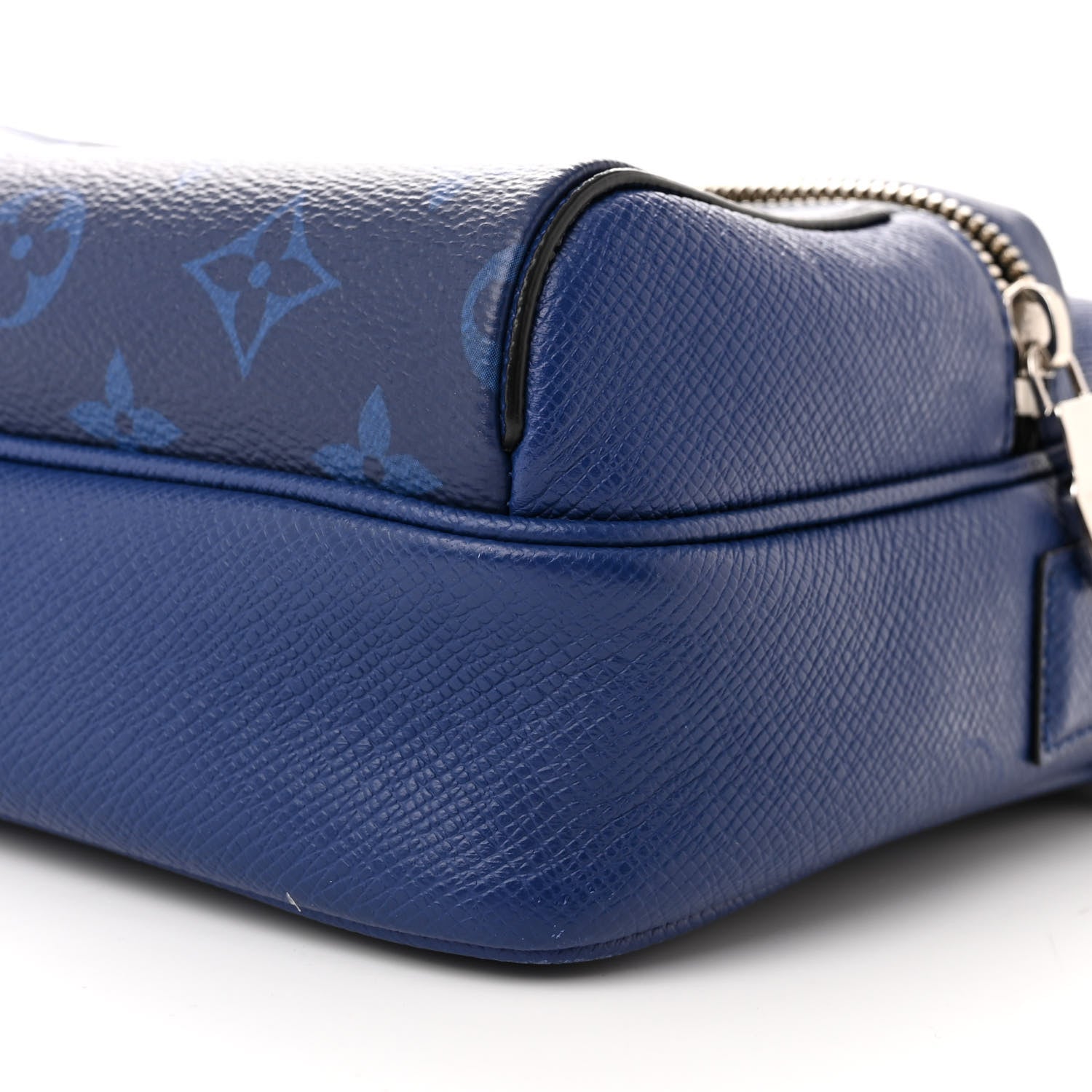 Louis Vuitton Taiga Monogram Outdoor Messenger Cobalt 10 of 10