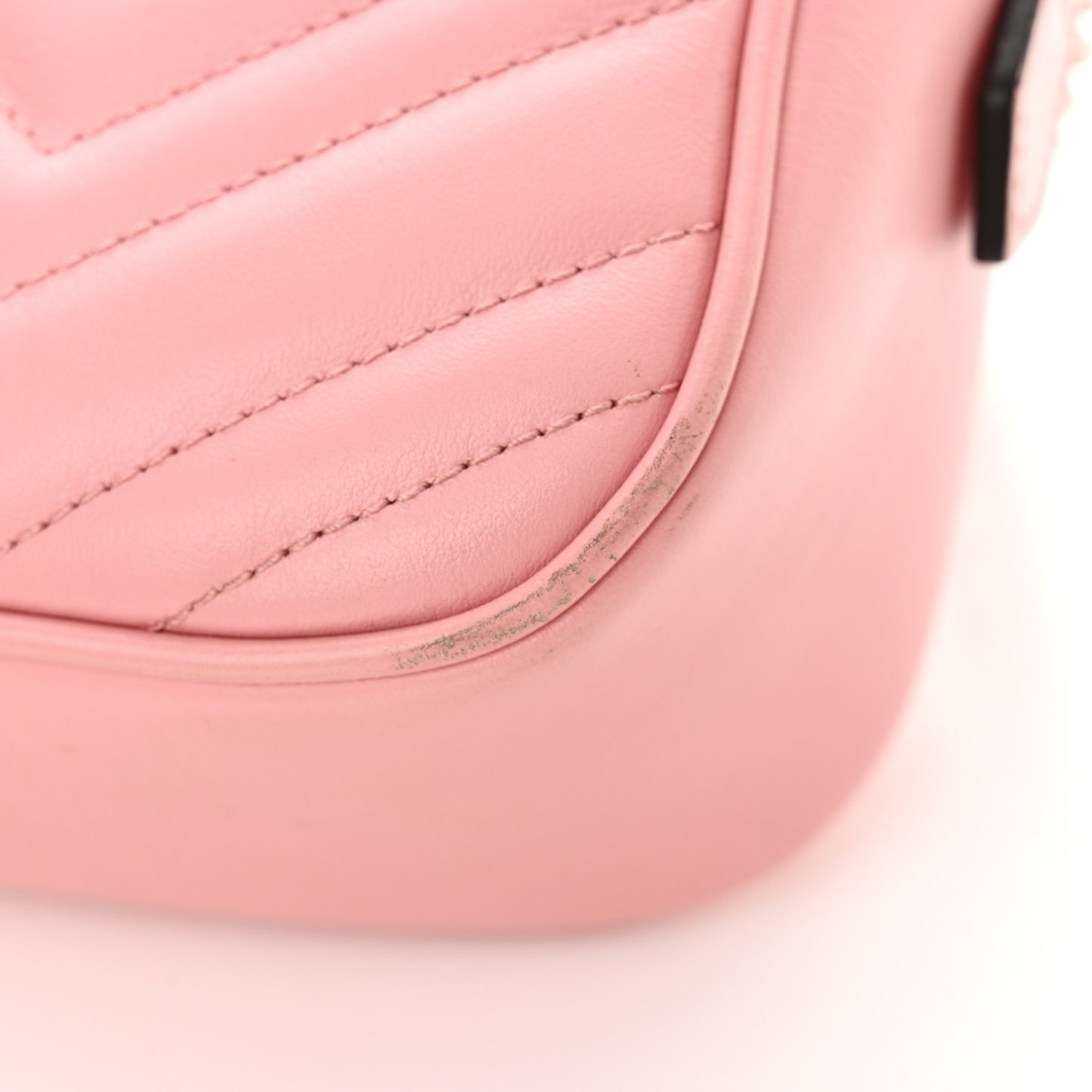 Calfskin Matelasse Small GG Marmont Chain Shoulder Bag Wild Rose