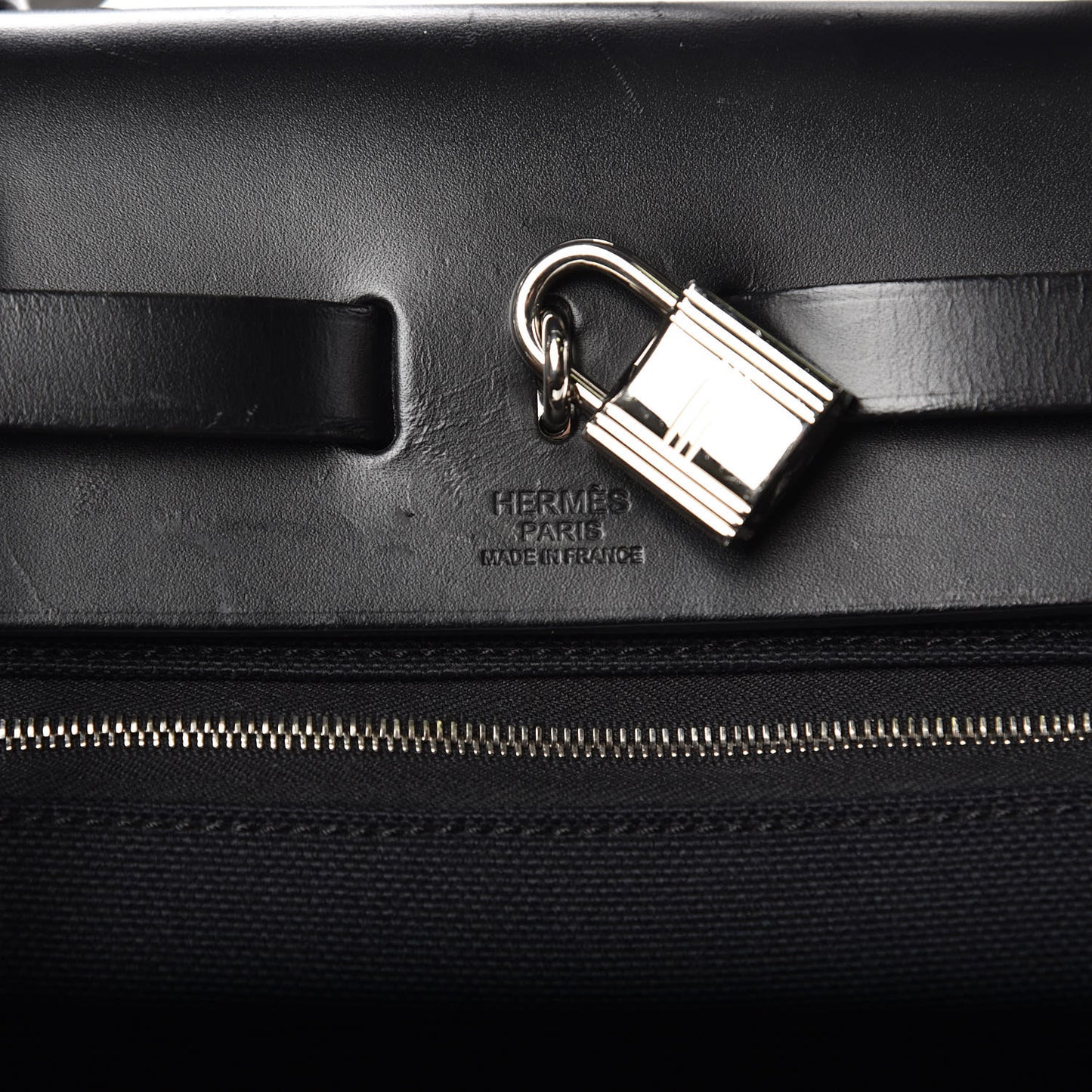 Military Toile Vache Hunter Herbag Zip PM 31 Black