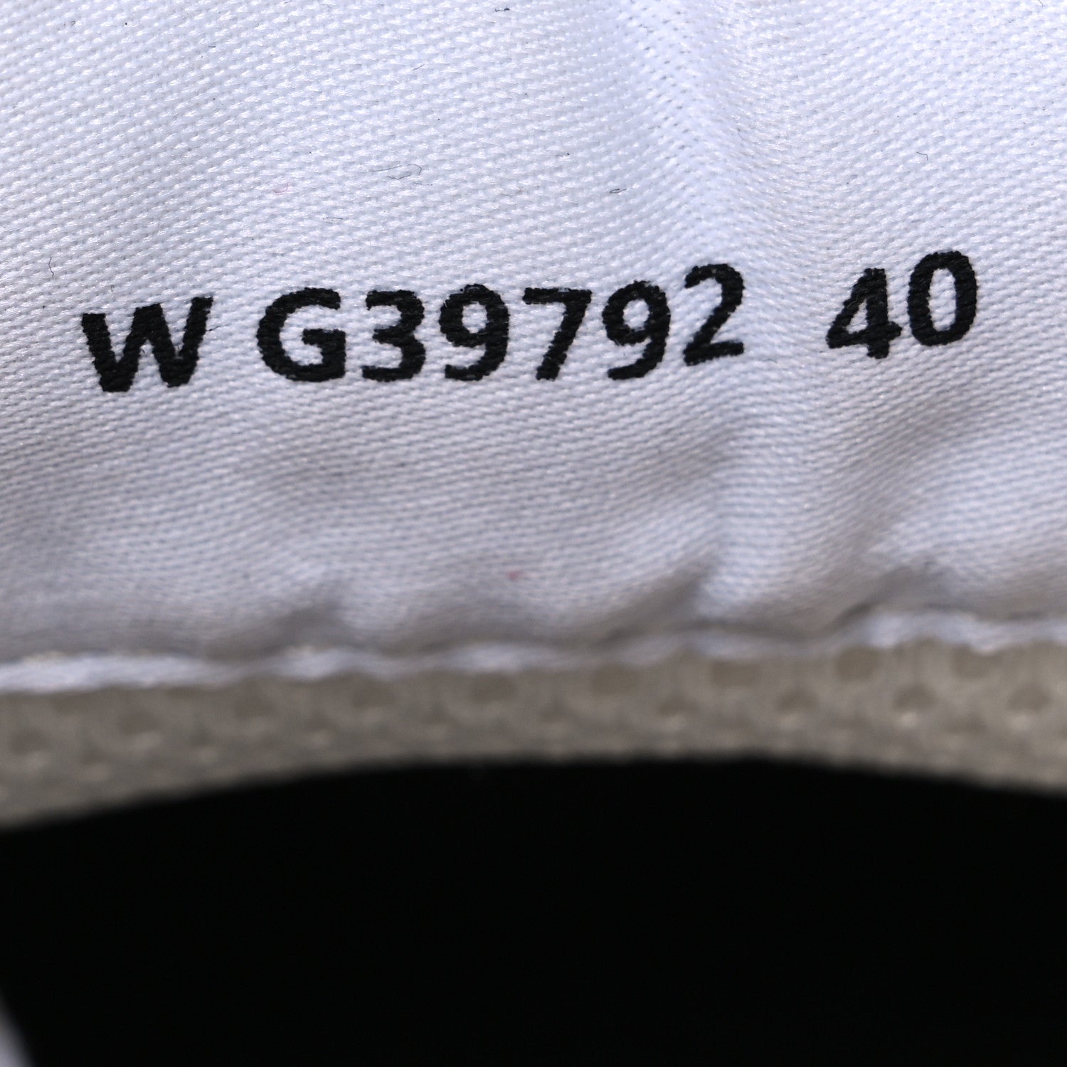 Chanel Fabric Laminated Calfskin Stretch CC Womens Sneakers 40 White Silver 9 of 13