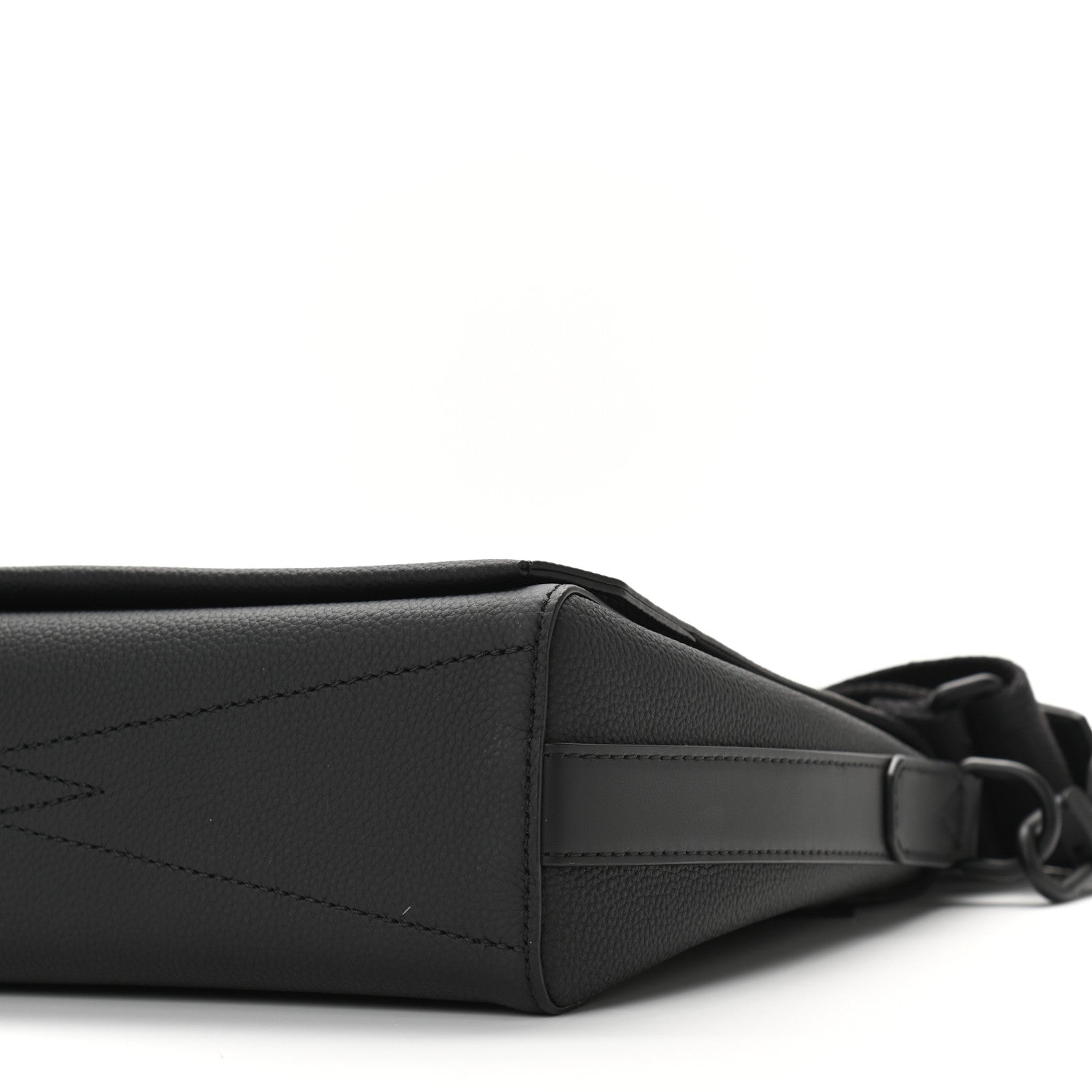 Louis Vuitton Calfskin Aerogram Messenger Black 9 of 9