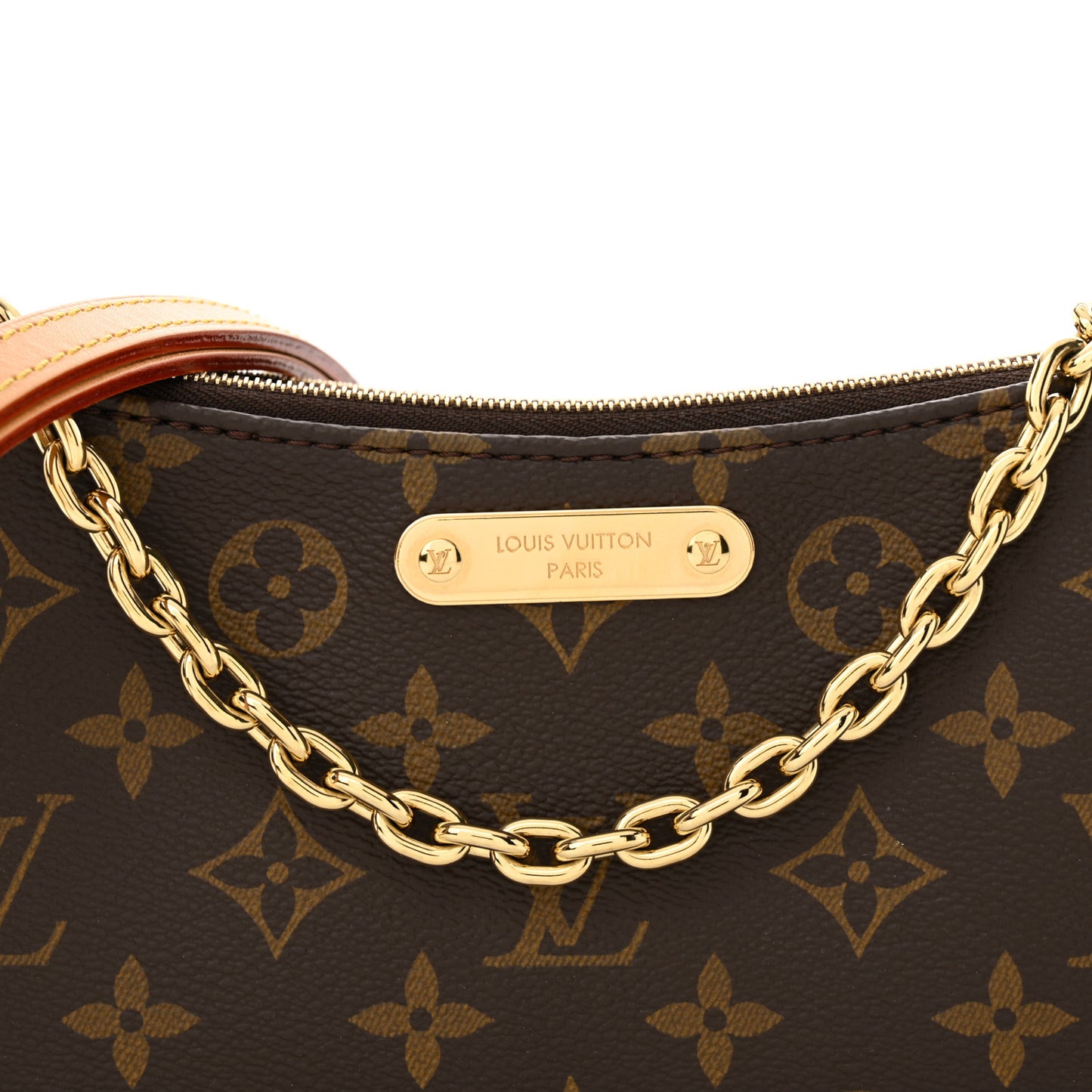 Monogram Liv Pochette