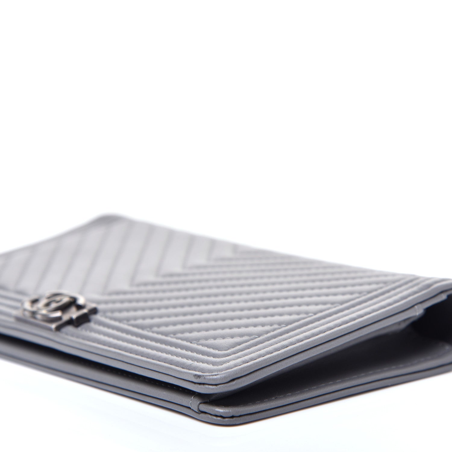 Chanel Calfskin Chevron Quilted Boy Yen Wallet Grey 7 of 12