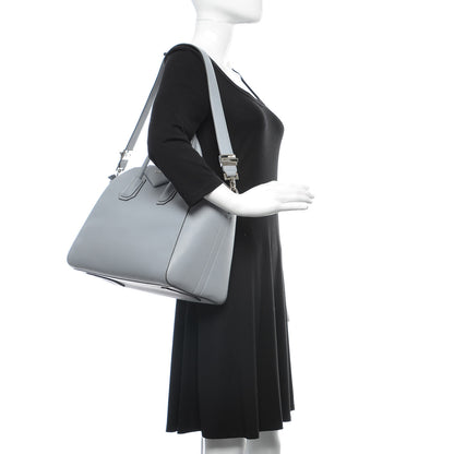Givenchy Sugar Goatskin Medium Antigona Pearl Grey 2 of 18