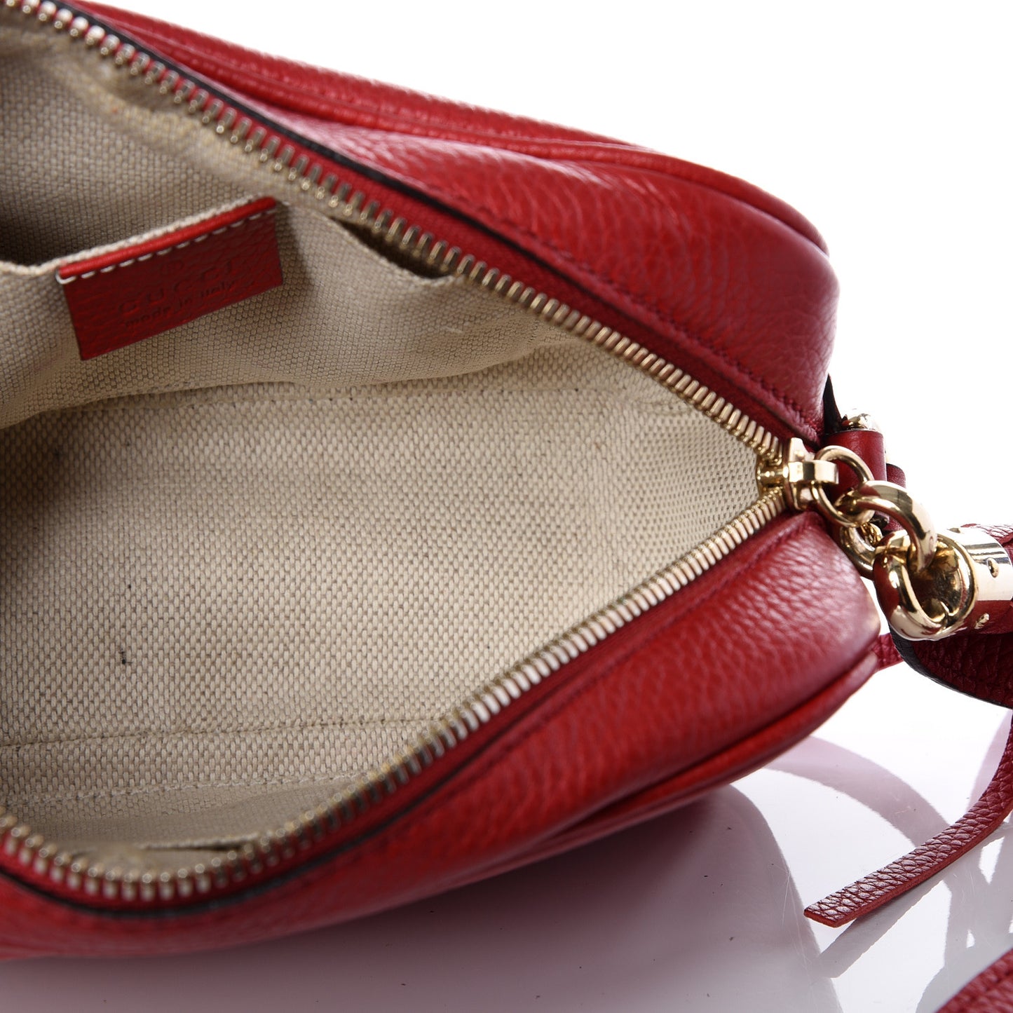 Pebbled Calfskin Small Soho Disco Bag Tabasco Red